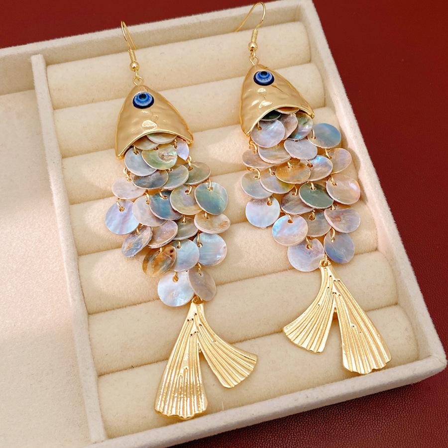 Organic Shell Drop Earrings, Women's Coastal Animal Jewelry with Fish Shape and Fringe Detail for Daily Wear, Beach, Natural, Alloy, Beachwear, Whimsical Earrings, Fish Silhouette, Shell Alloy, Standard Post Organic Shell Drop Earrings, Women's Coastal Animal Jewelry with Fish Shape and Fringe Detail for Daily Wear, Beach, Natural, Alloy, Beachwear, Whimsical Earrings, Fish Silhouette, Shell Alloy, Standard Post