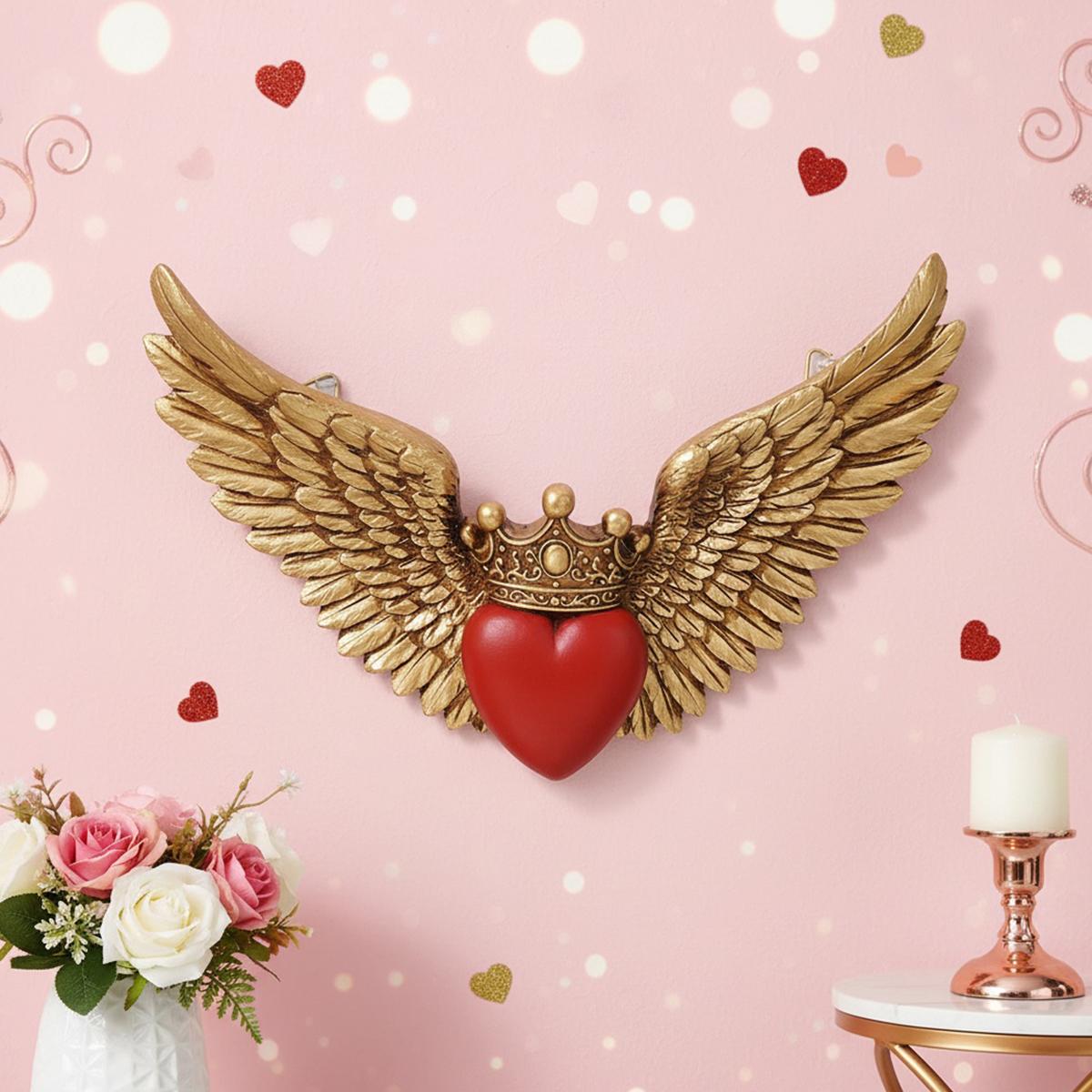 Resin Crown Heart Wings Decorative Hanging Ornament, Valentine's Day Handmade Wall Art, Room Decoration for Living Room, Study, Shop, Party
