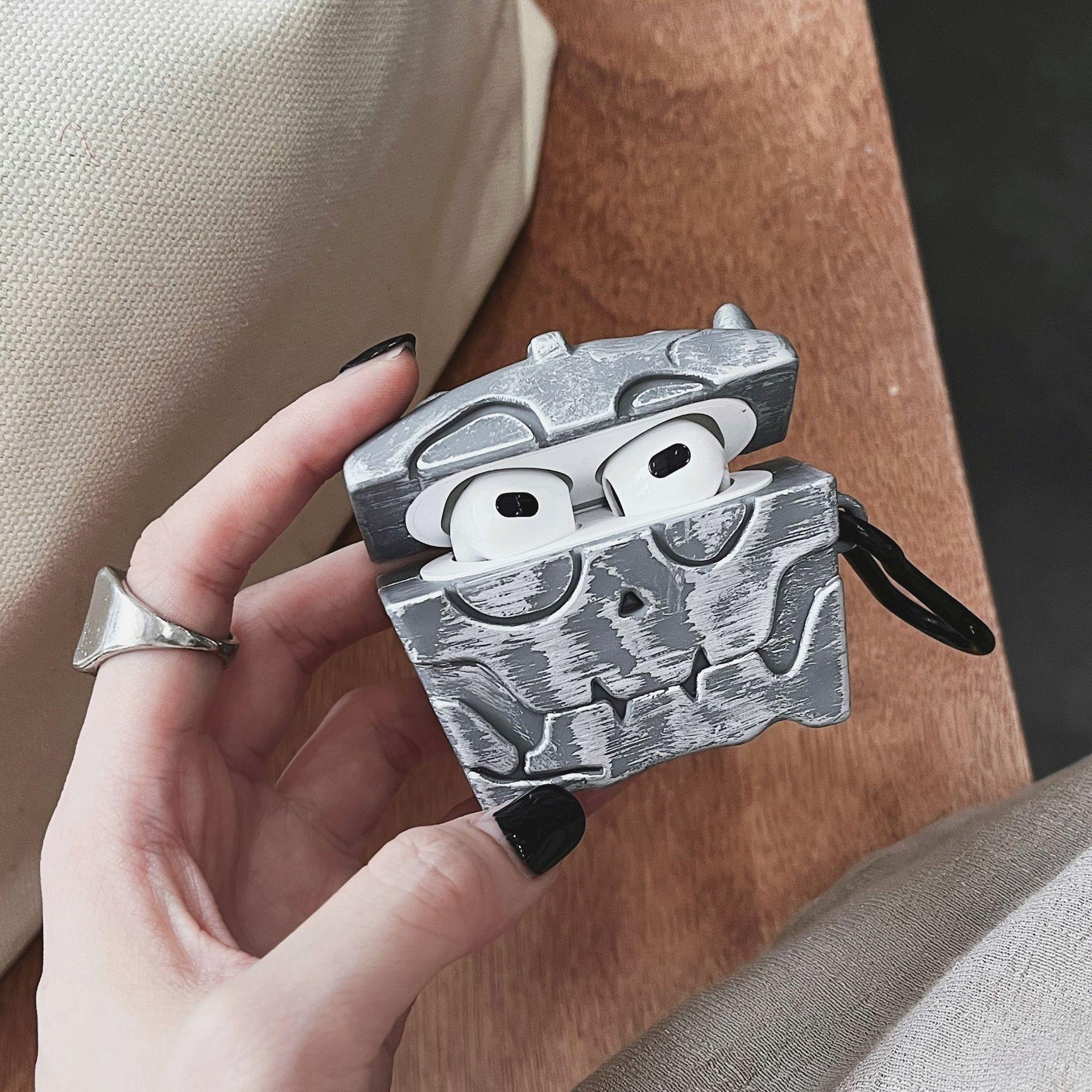 1 piece of "Legend of Zelda" treasure chest earphone case,Cute wireless Bluetooth earphone case, drop resistant, durable and stylish accessory, suitable for AirPods pro3/1/2/3/4/pro/pro2(Different models may have different shapes)