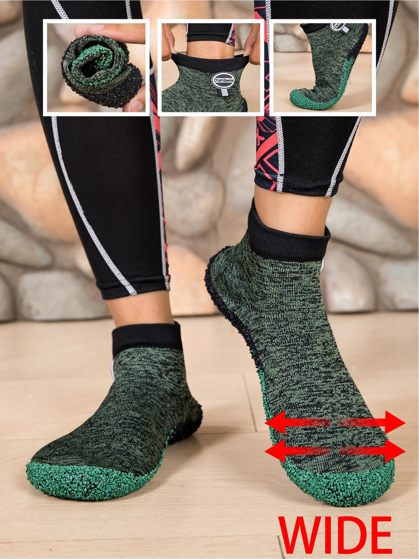 Men's new style fitness yoga barefoot shoes, diabetes shoes, soft fabric, breathable, quick drying, widened toe cap, comfortable package, color particle soles, strong grip on the ground, easy on and off style, yoga fitness hiking multi scene wear