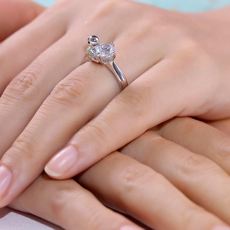 Jeulia Hug Me Series Cute Animals hug Diamond Round Cut Sterling Silver Rings Set for Wedding Birthday Engagement Chrsitmas Valentines Women Girls Gift white gold elegance