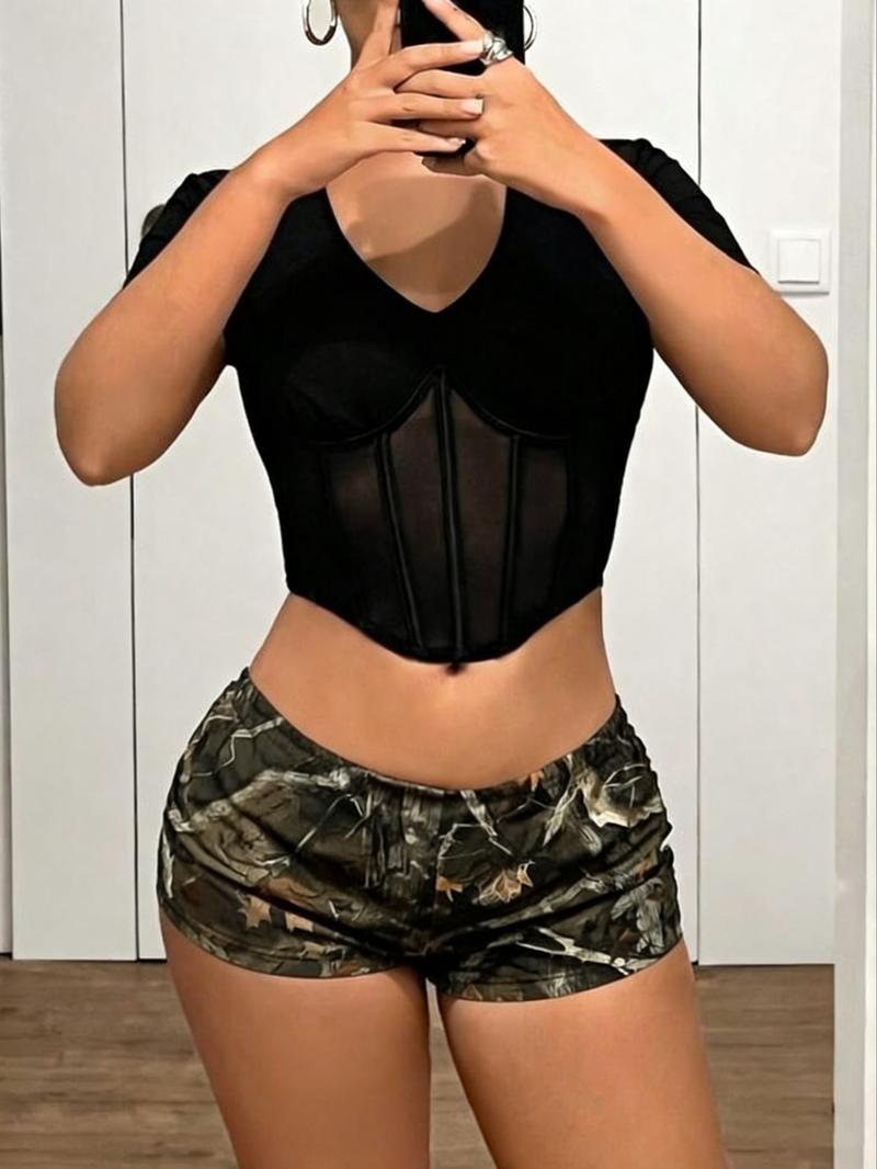 Women's Casual Slim Fit Shorts, Elastic Waist All-Over Camo Pattern, Fashionable Versatile Ladies' Bottoms, Comfortable Daily Wear