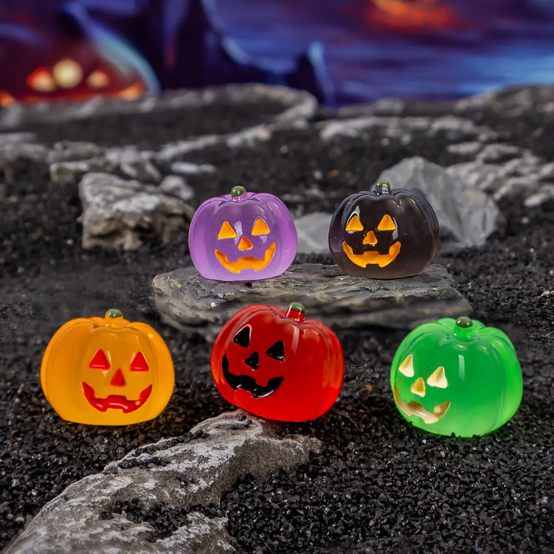 10 Pieces Smooth Luminous Mini Glow-in-the-Dark Jack Figurine Set, Multicolor Translucent Pumpkin Face Ornaments, Baking-Themed Micro Landscape Halloween Decor & Tabletop Fairy Garden Gift for Holiday Party Favors, Light