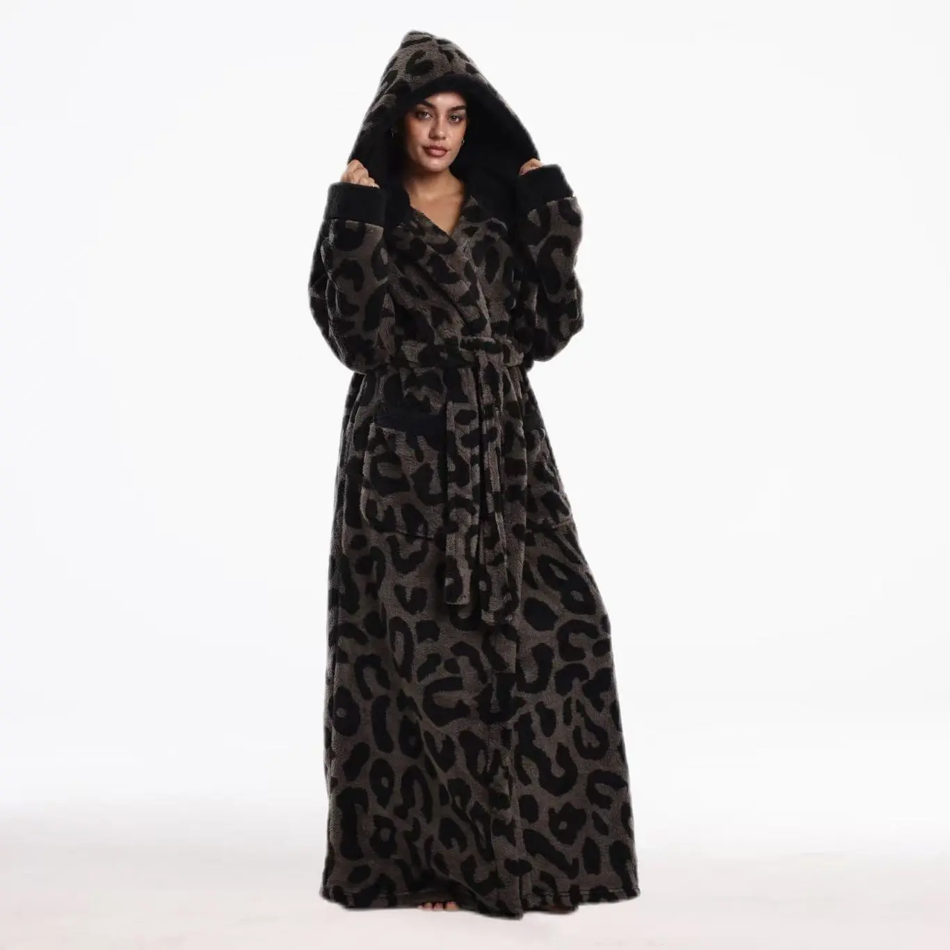 Leopard Print Coral Fleece Bathrobe, Long Warm Robe for Fall Winter, Hooded with Pockets and Belt, Elegant Classic Style
