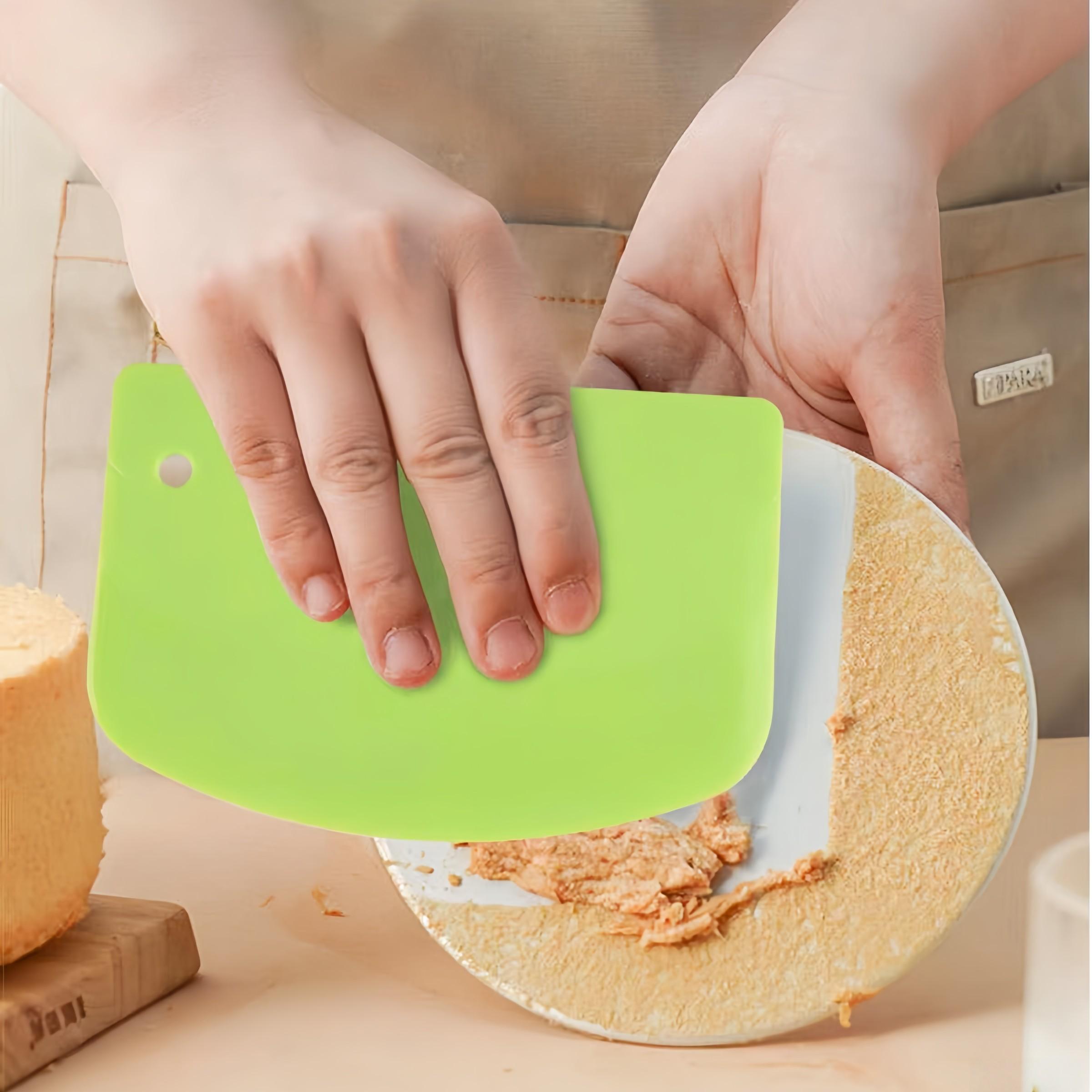 5 Piece Dough Scraper Set, Plastic Bench Scraper, Bowl Spatula, Kitchen Pastry Cutting Tool, Baking Tools, Suitable for Bread Dough, Pastries, Pizza, Baking Cakes