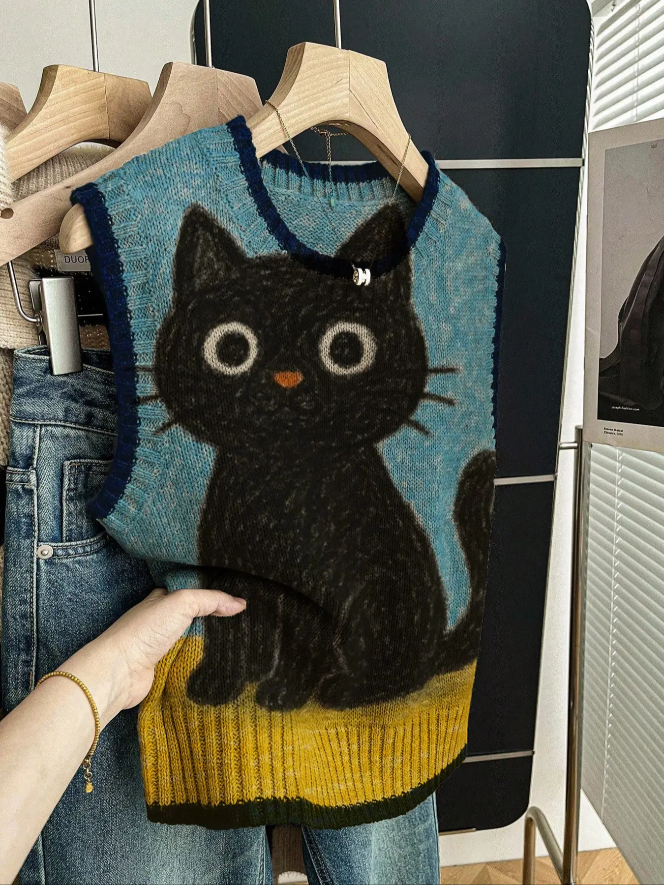 Women's Fitted Knit Top, Cartoon Pattern Design, Casual Style, Blue Color, Perfect for Spring & Fall, Daily Wear, Womenswear, Knitwear, Knitted