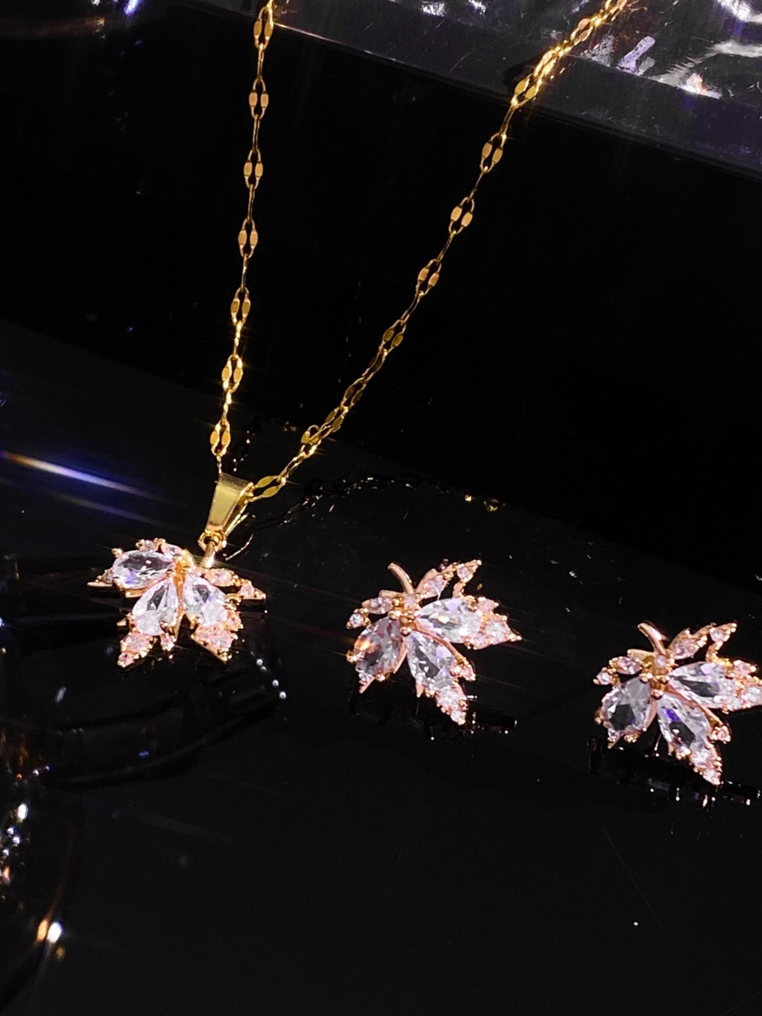 Maple Leaf Zircon Necklace Earrings Set, Elegant Jewelry for Women, Wedding Dinner Wear, Hypoallergenic, Sparkling, Skin-Friendly