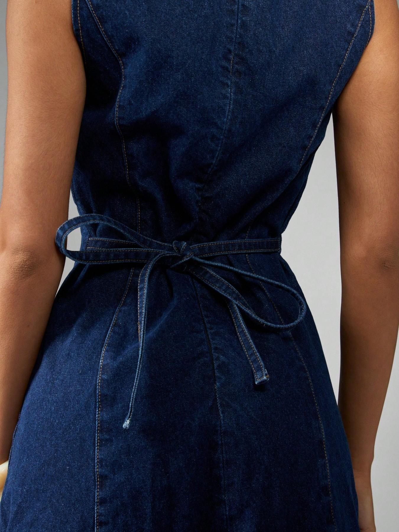 Women's American Retro Vintage Sleeveless Short Dark Wash Denim Summer Dress, A-Line Dress, Flattering Fit, Perfect for Daily Commute, Dates, Parties and Vacations