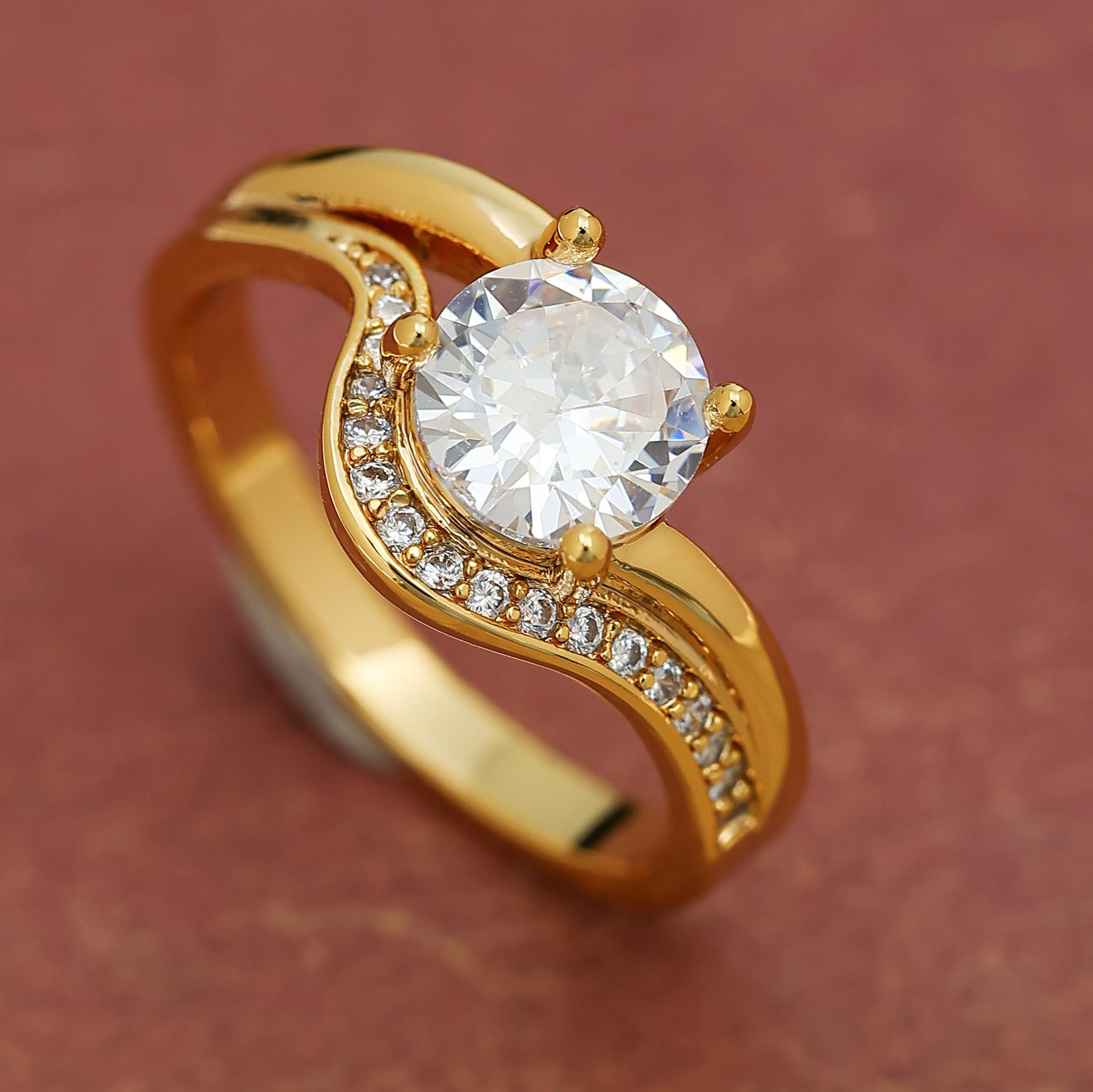 Solitaire Engagement Ring with Sleek Gold-Tone Twisted Band, Unisex Statement Jewelry for Wedding or Anniversary, Bridal Engagement Ring, Elegant Ring