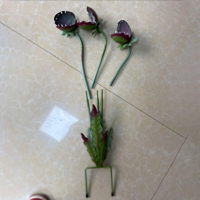26-Inch Large Painted Venus Flytrap Ground Stake Decoration, Iron Art Realistic Funny Plant, Outdoor Garden Festival Atmosphere Sculptures, Metal Sculptures, Garden Accessories