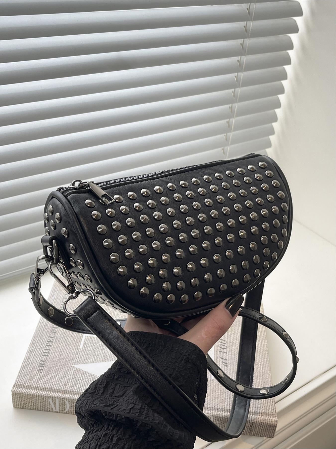 Versatile Heavy-Duty Stud Design Shoulder Dumpling Bag, Spicy Girl Style Crossbody Commuter Bag, Stylish and Functional Handbag, Fashionable Shoulder Bag, Domed Crossbody