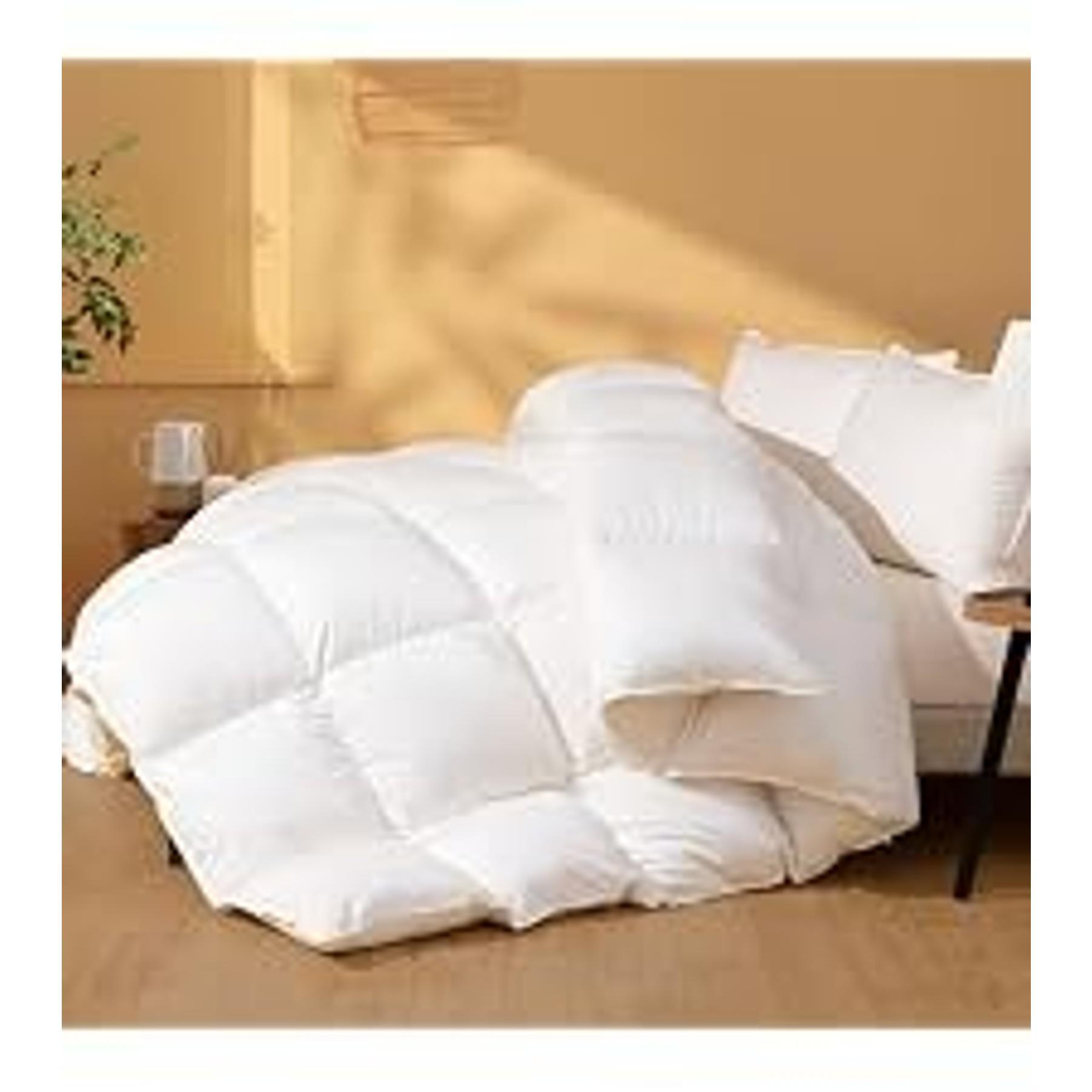 Feather Down Comforter Queen Size Duvet Insert, Light Weight True Baffle-Box Noiseless Bedding Comforters, Soft Hotel Collection Bed Comforter, Medium Warmth - White, 90 X 90 in.