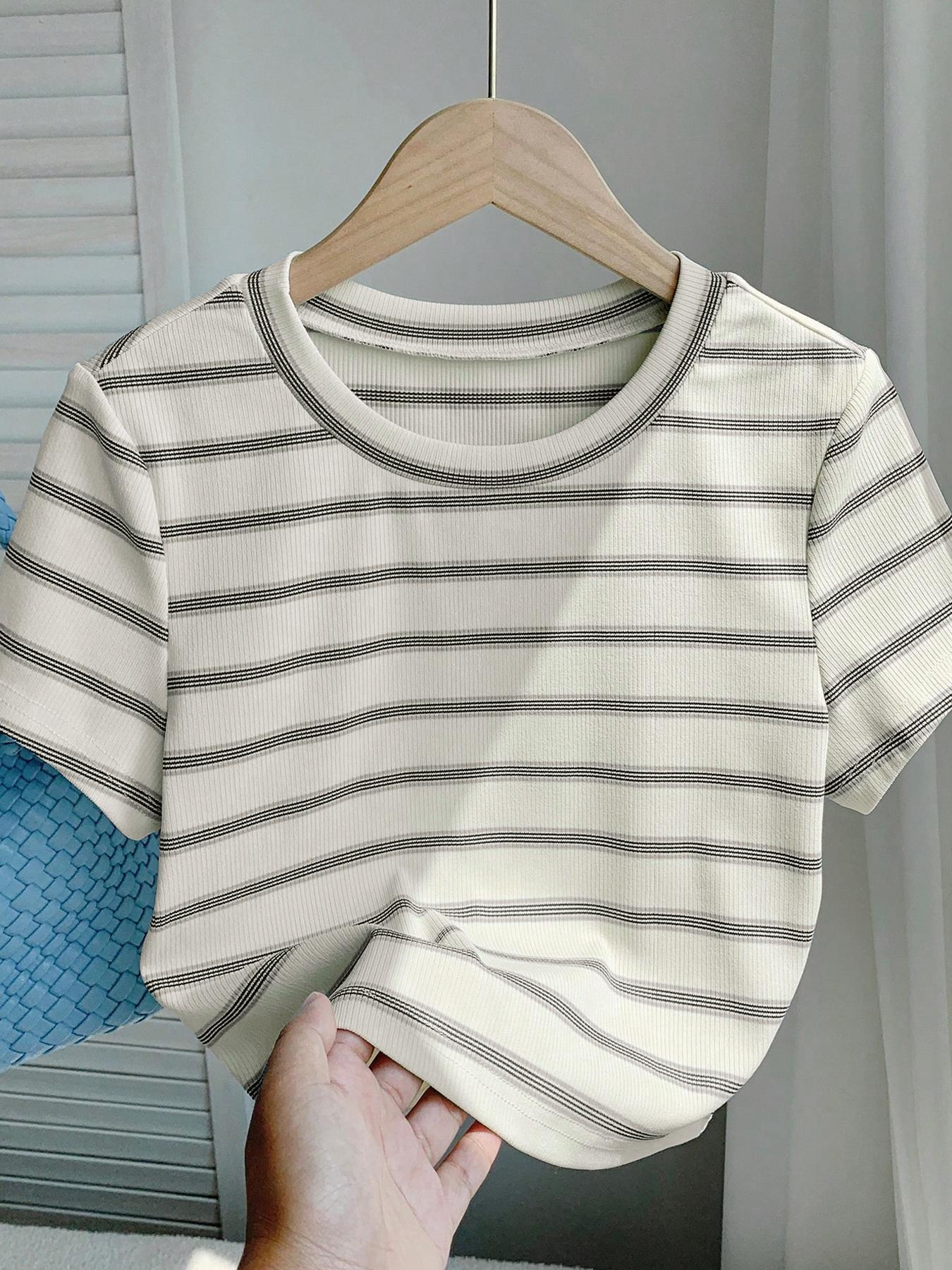 1 Piece Striped Slim Fitted Cropped Top | Sweet Cool  Aesthetic | Crew Neck Short Sleeve + Stretchy Ribbed Design | Perfect for Girls' Shopping Spree / Café Photo Ops