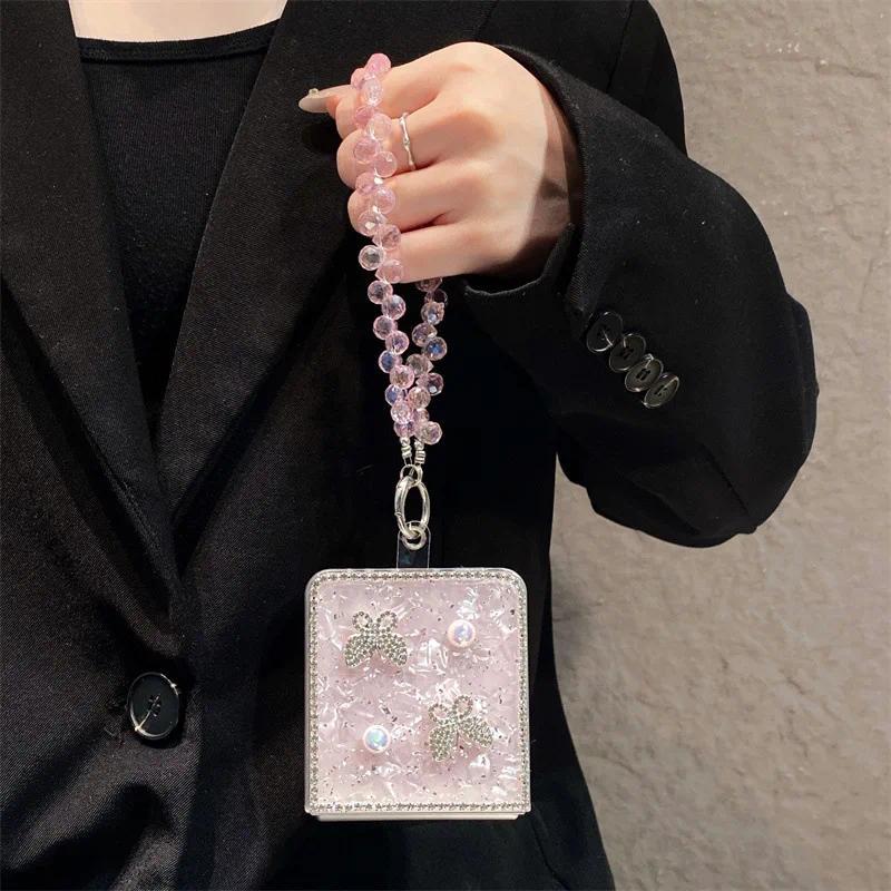 Luxury 3D Butterfly Diamond Shell Pattern Phone Case For Samsung Galaxy Z Flip 3 4 5 6 7 FE With Wrist Chain Shockproof Cover