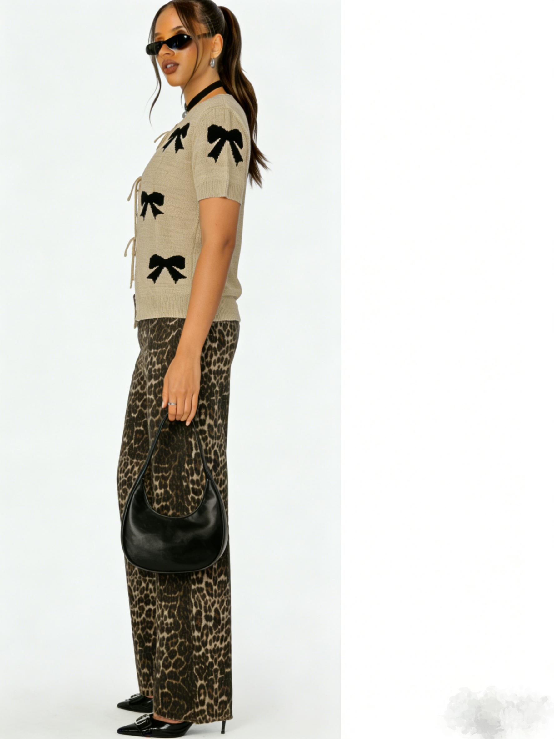 Playful Contrast Beige-black Bow Jacquard Design Tie-front Open Knitwear Cardigan, Casual Soft Neutral Short Sleeve Knits Sweater, 2026 Summer Coastal Vacation Cool Girl Fashion Sexy Tie Top, Coquette Aesthetic Fashion Style, Y2K Retro Vintage Style