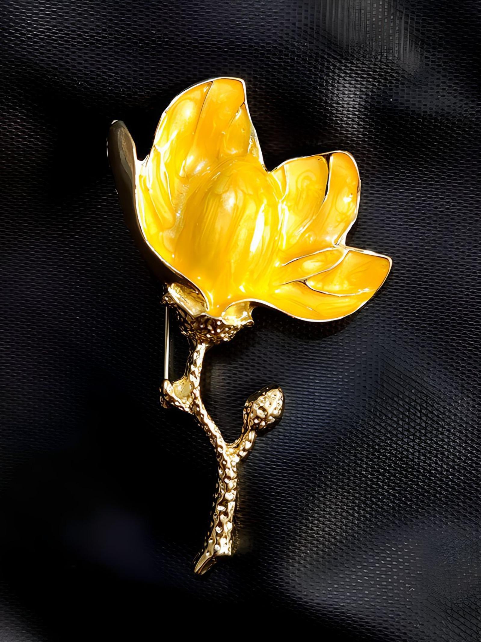 Vintage Elegant Magnolia Flower Brooch, High-End Women's Exaggerated Court Style Pin, New Fashion Chest Flower Accessory