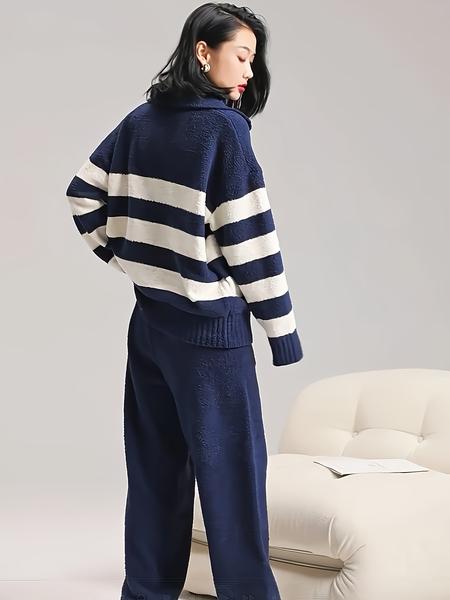 Women's Fall Winter Coral Fleece Striped Pajama Set, Long Sleeve Top and Pants, Loose-Fitting Casual Homewear, Outer Wear Sleepwear