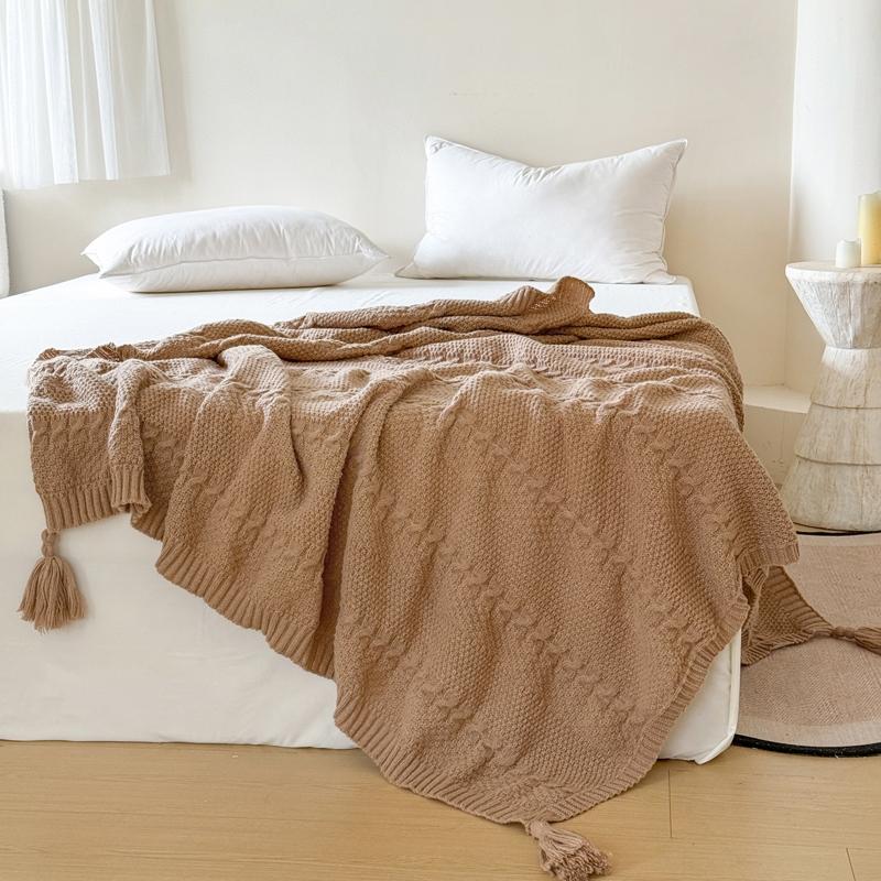 Soft Knitted Throw Blanket with Tassels – Cozy Decorative Blanket for Couch, Sofa & Bed