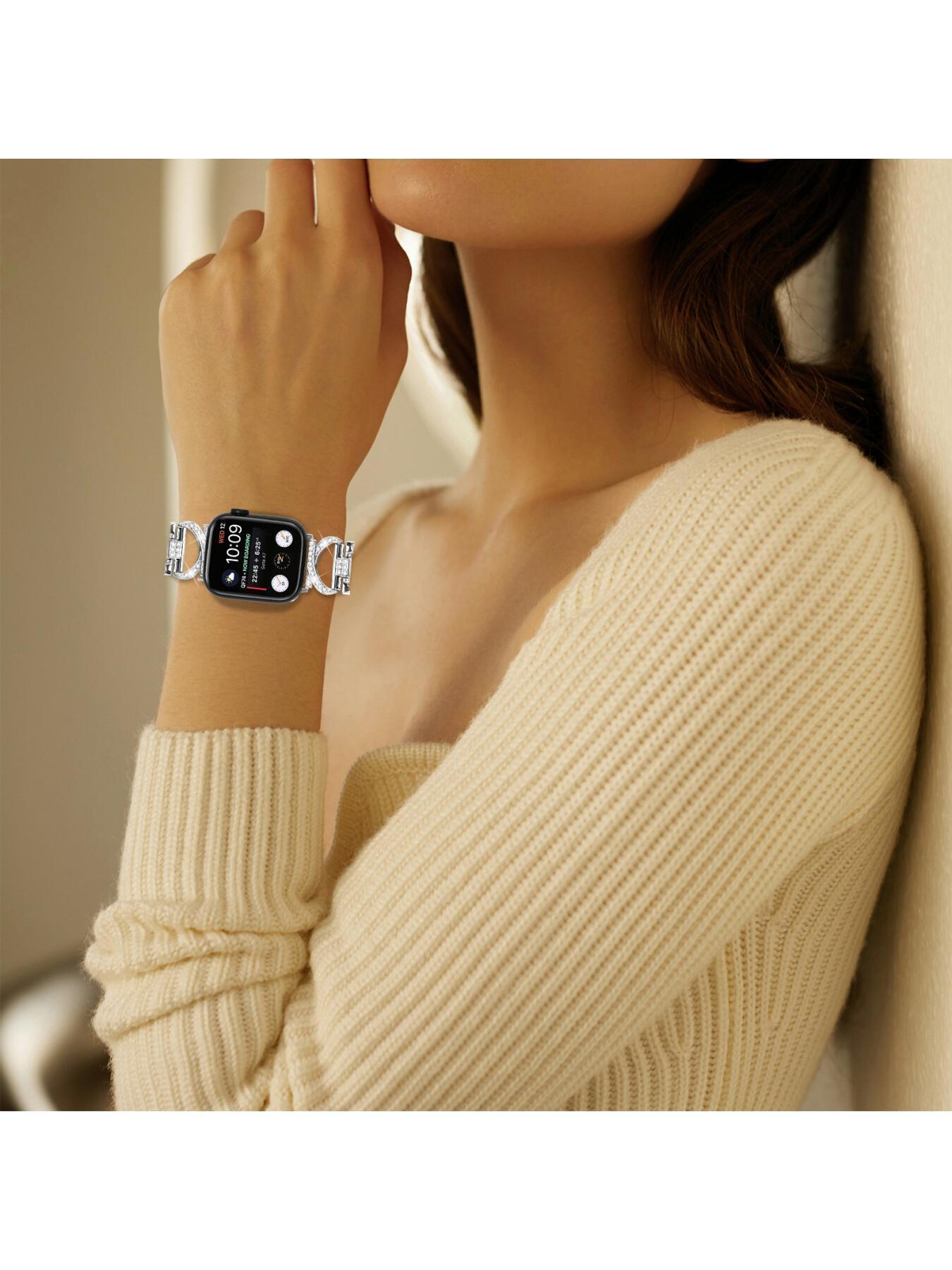 Diamond-encrusted metal watch strap compatible with Apple Watch, suitable for Apple Watch Series 1 to 11 smartwatches