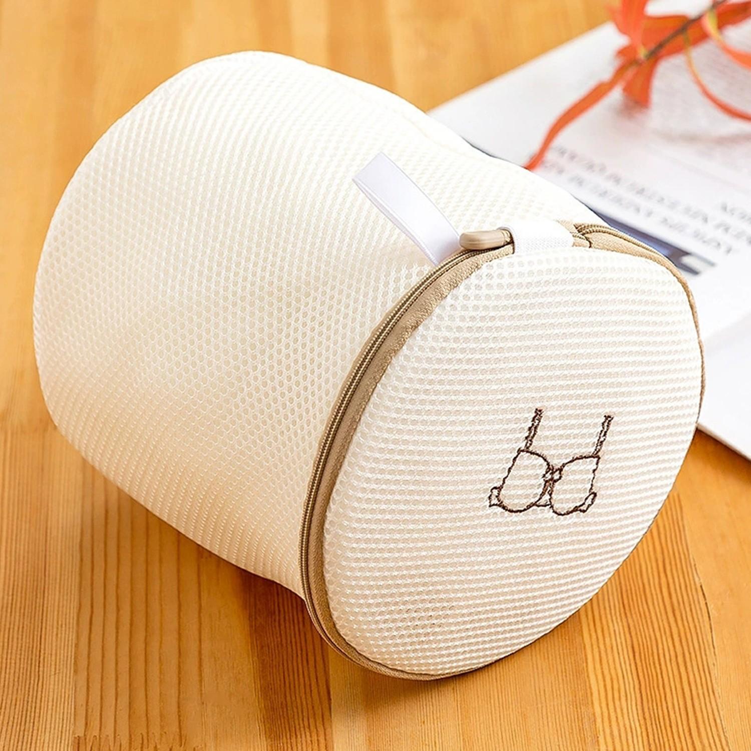 6-Piece Mesh Laundry Bags Set, Durable and Reusable, Ideal for Delicate Items, Perfect for Travel and Home Use, Easy to Clean Design