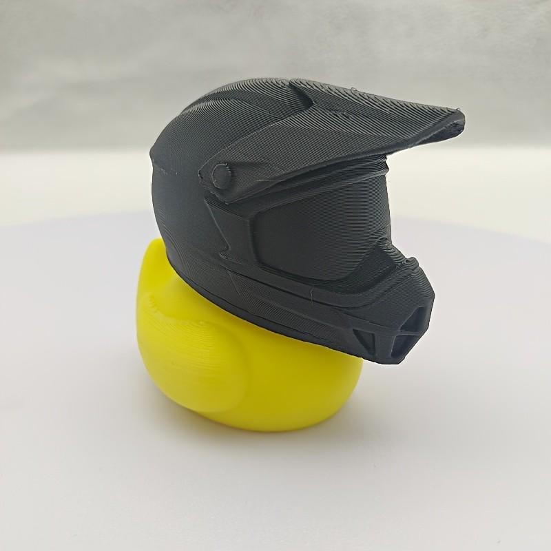 Mini Creative Desk Decoration Duck Figure with Helmet, Perfect for Living Room, Office, All Occasions, Ideal Gift, Made of Plastic