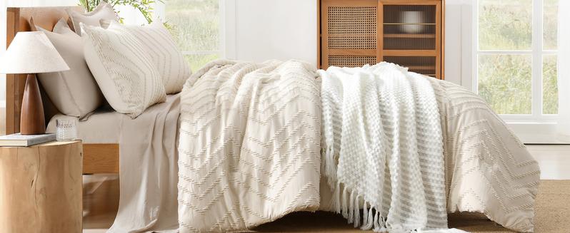 Litanika 3-Piece Comforter Set - Lightweight & Fluffy Down Alternative Bedding | Chevron Tufted Design | All-Season Comfort (Multiple Colors/Sizes)