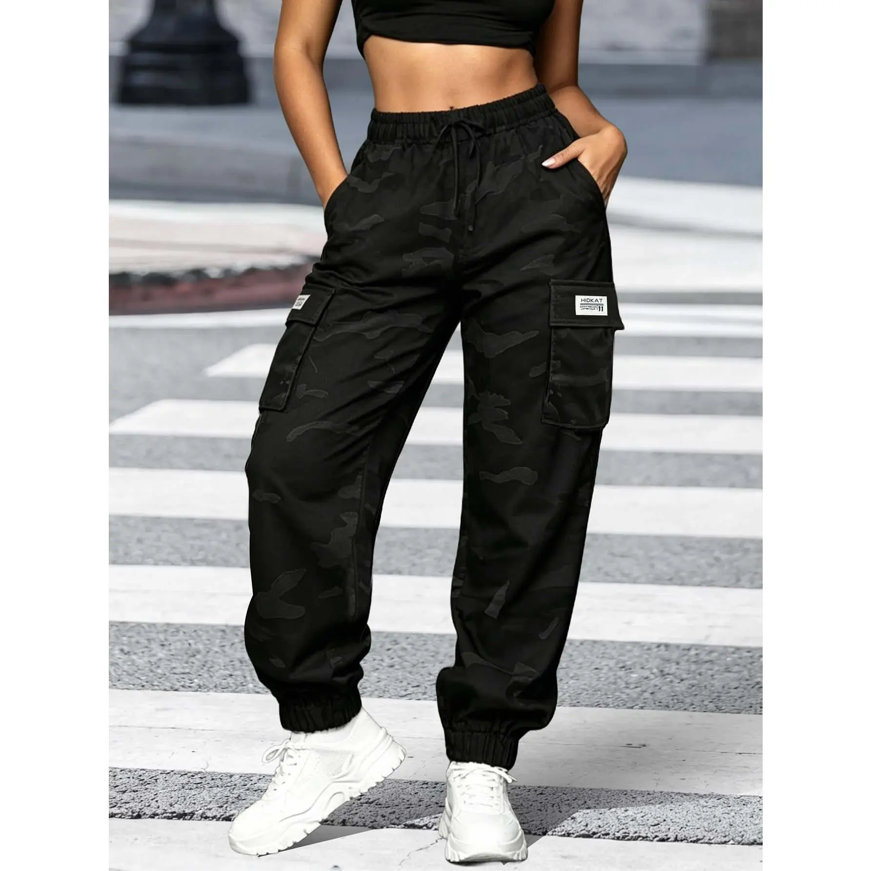 Womens Light Breathable Camo Cargo Joggers Big Patch Pockets Drawstring Elastic Waist Outdoor Daily Casual Pants