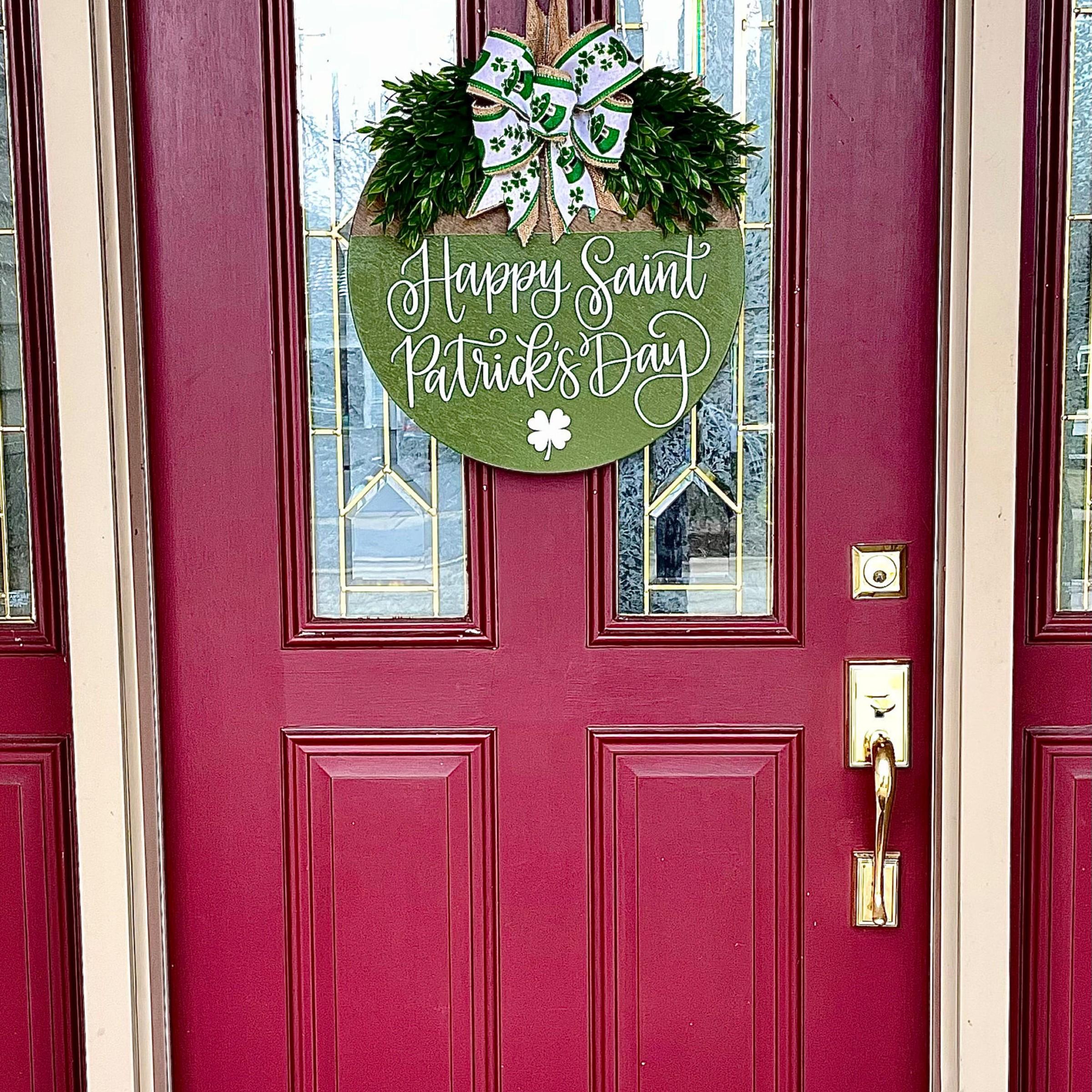 St Patrick's Day Front Door Decor, Wood Material, Perfect for Home Decoration & Gifts, Festive Design, Festive Decorations, Durable Construction