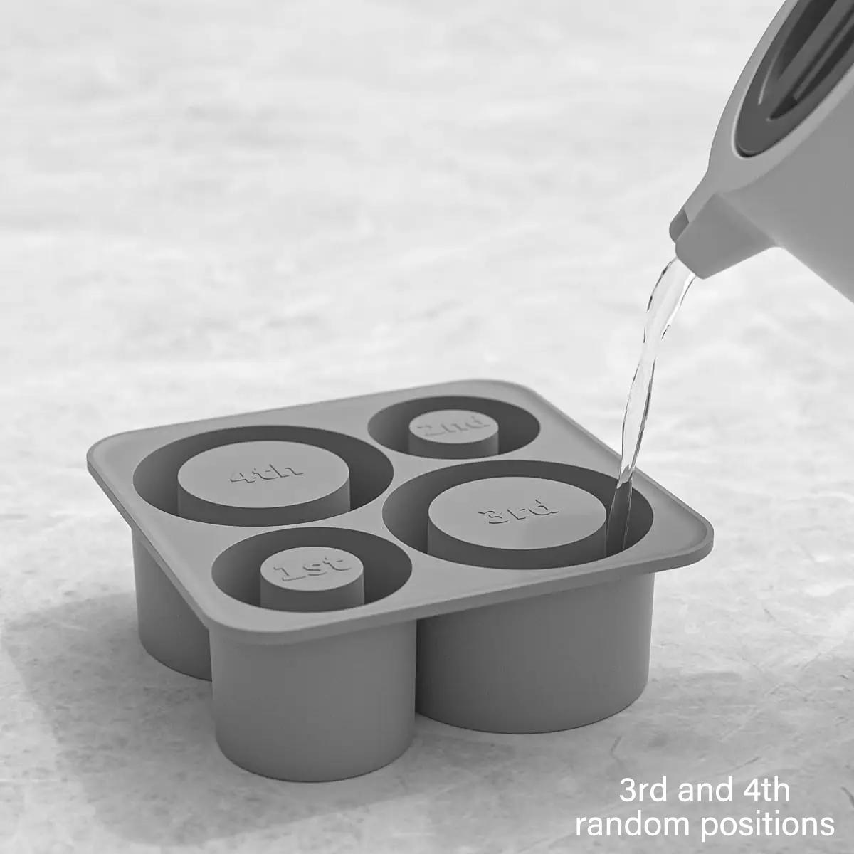 1PC Stanley silicone ice tray, 4-panel covered easy to release ice cube mold, large capacity water cup accessories for coffee, cocktails, and cold drinks enthusiasts, Stanley ice cream cup accessories