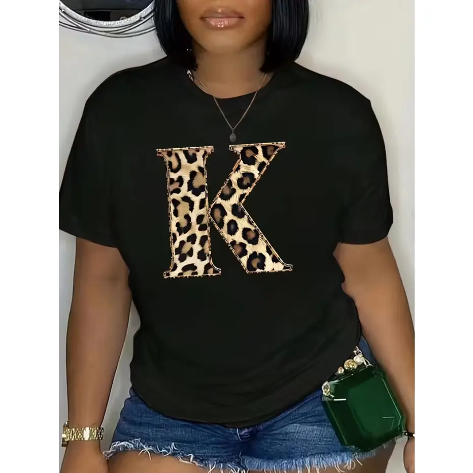 Women'S Casual Chic Leopard Print 'K' Graphic Tee - Black Crew Neck Short Sleeve T-Shirt, Machine Washable & Dry Cleanable, All-Season Versatile Top for Spring & Summer, Leopard Print Shirt