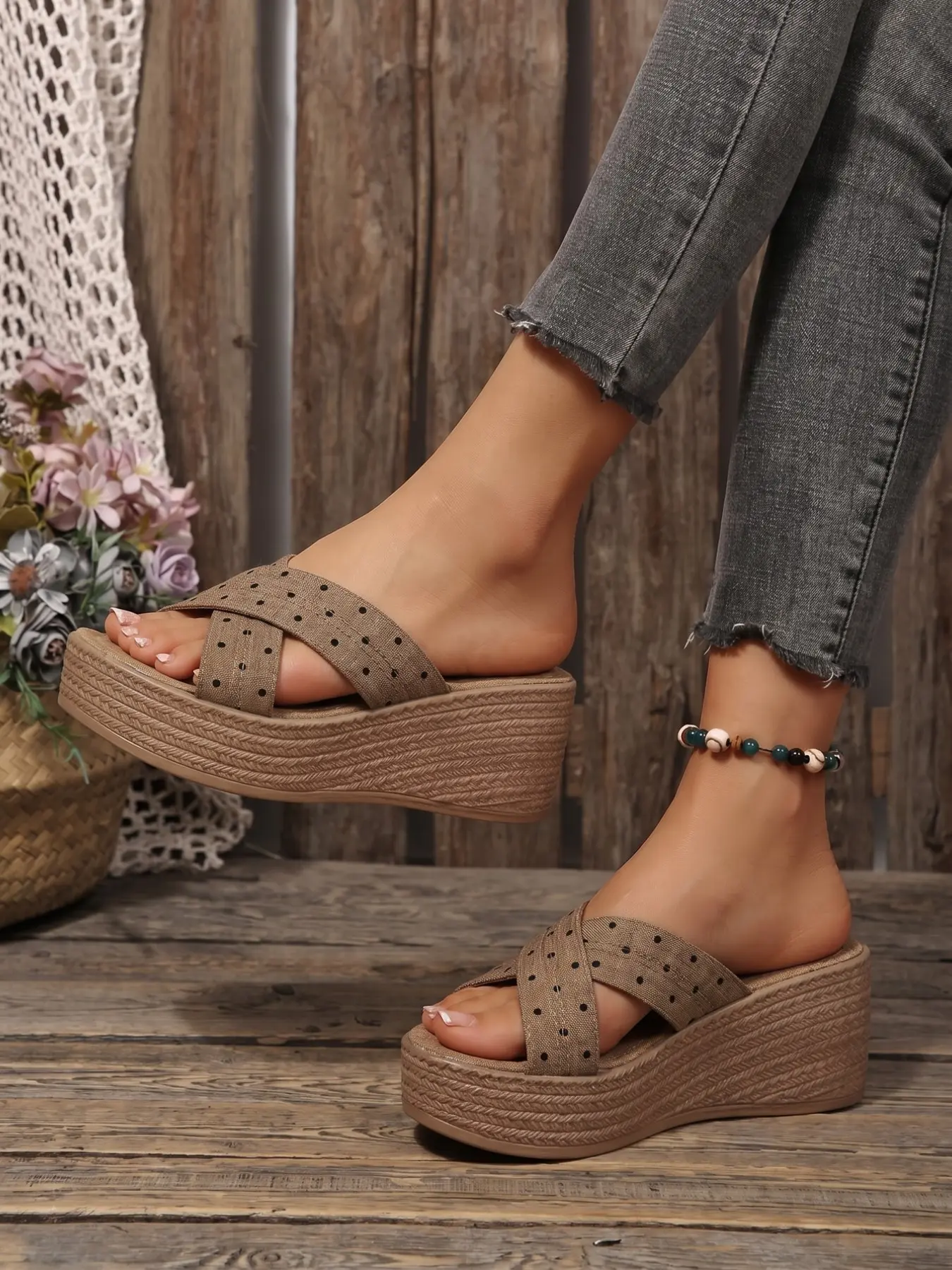 Summer Madras Retro Style Coffee Bottom Small Wave Dot Fabric Cross Band, Matching Three-Dimensional Grass Weave Texture Slope Thick Sole Flip Flops