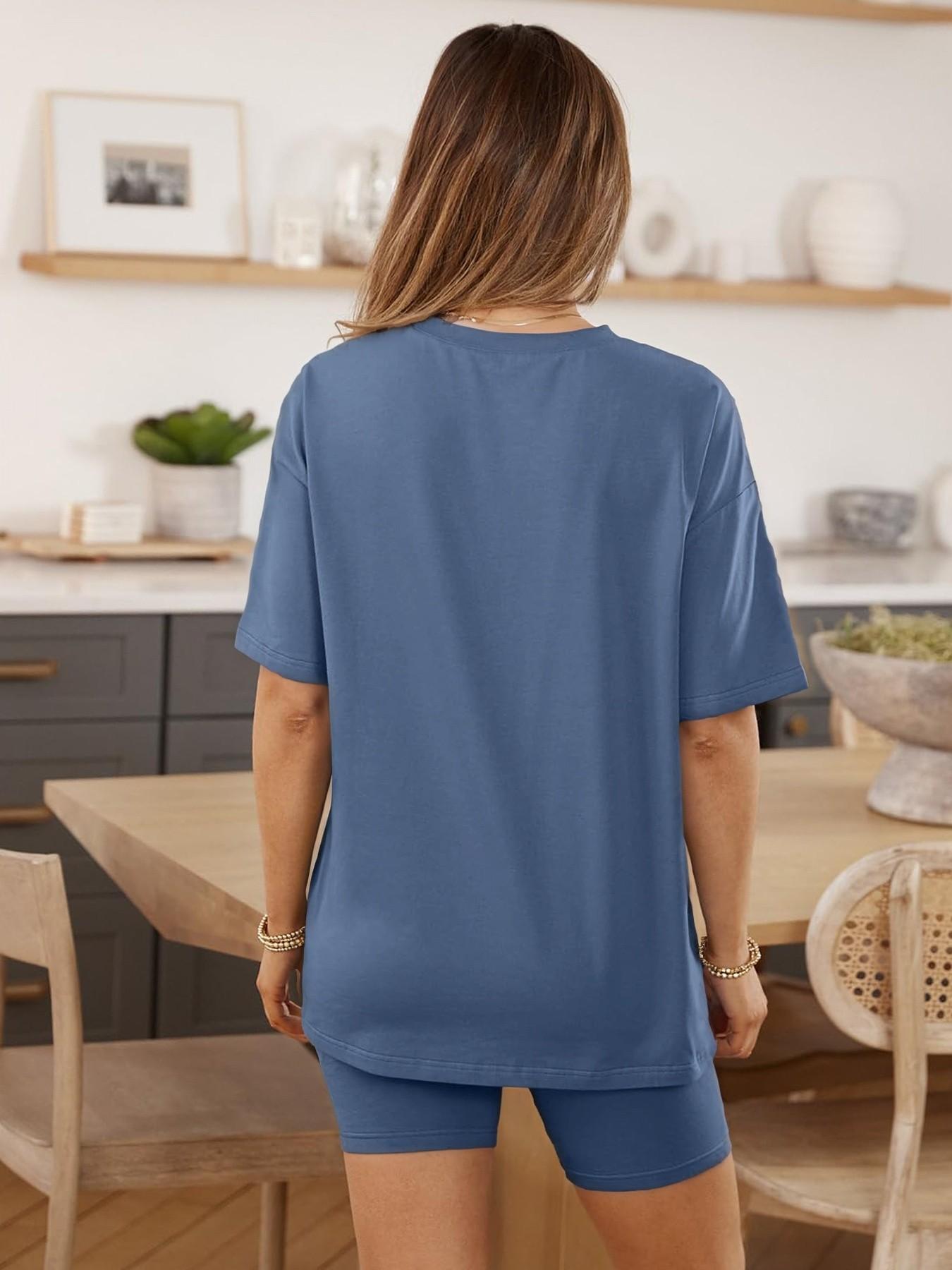 Women's Solid Color T-Shirt and Tight Shorts Set, Casual Summer Comfort Round Neck Sleepwear, Pocket Design, Outdoor Wear Women's Solid Color T-Shirt and Tight Shorts Set, Casual Summer Comfort Round Neck Sleepwear, Pocket Design, Outdoor Wear