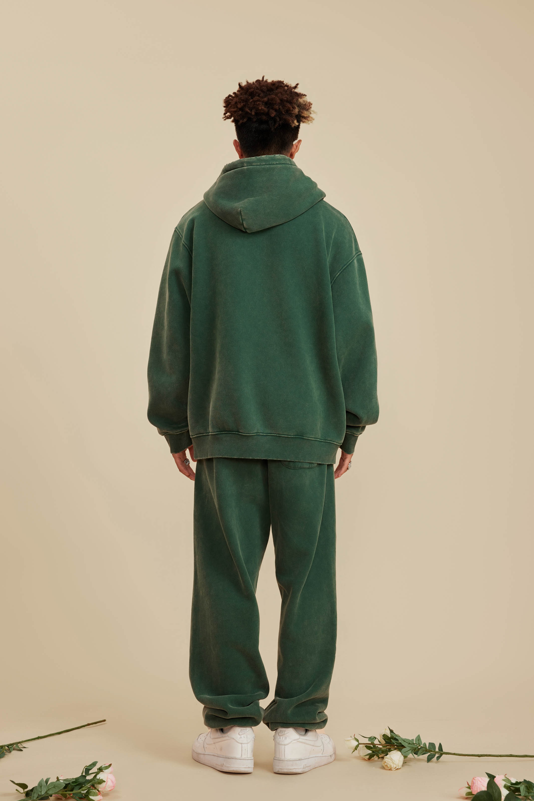 FAIABLE Casual Oversized Top，Unisex Acid Wash Hoodie Pullover This sweatshirt is crafted for both men and women, offering an athletic and warm feel. With long sleeves and a relaxed fit, it's made of soft material, ideal for leisure sweaters SpringStatemen