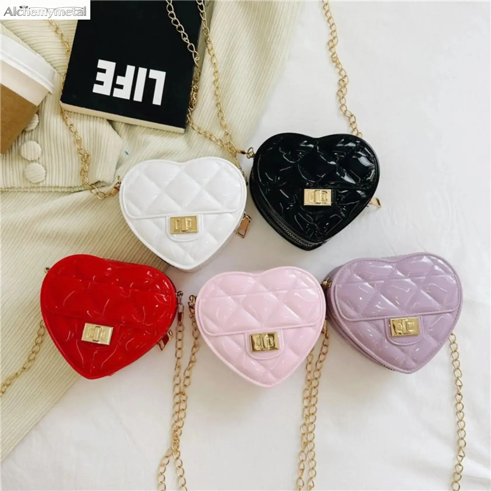 2026 New Women's Heart-Shaped Jelly Crossbody Bag - Cute Quilted Mini Shoulder Bag with Chain, Secure Zipper, Stylish Accessory for Parties, Everyday Use, Crossbody Bags For Women