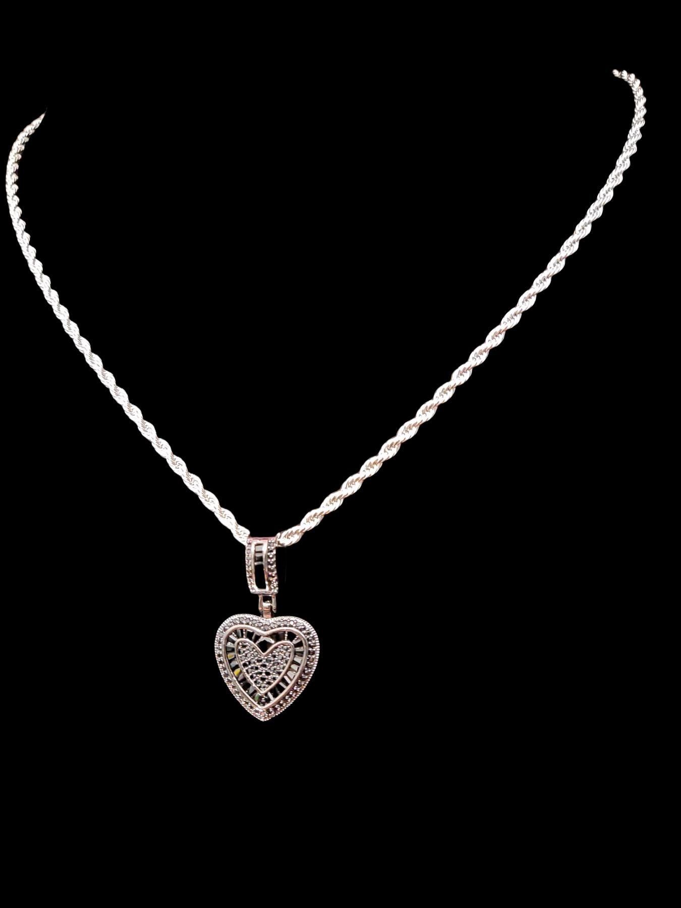 Heart Shaped Pendant Necklace, Fashion Zircon Decor Necklace for Party, Daily Decor, Trendy All-match & Exquisite Jewelry for Birthday Gift, Love Heart Necklace