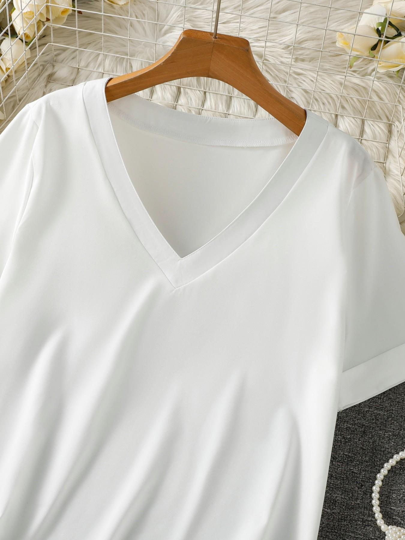 Women's Plain V-Neck Simple Shirt Top, Casual Fashion Blouse for Daily Wear, Stylish Ladies' Clothing for Spring & Fall