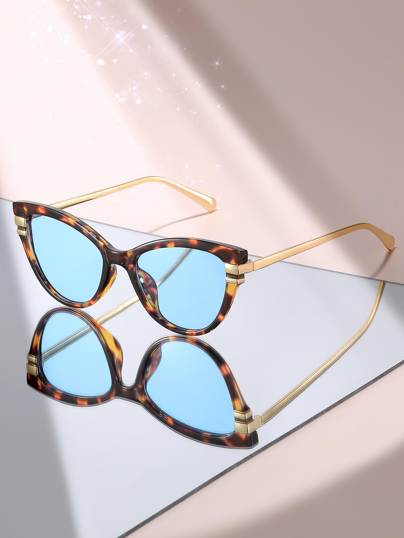 French Style Audrey Hepburn Cat Eye Sunglasses, Metal Frame  display picture 2