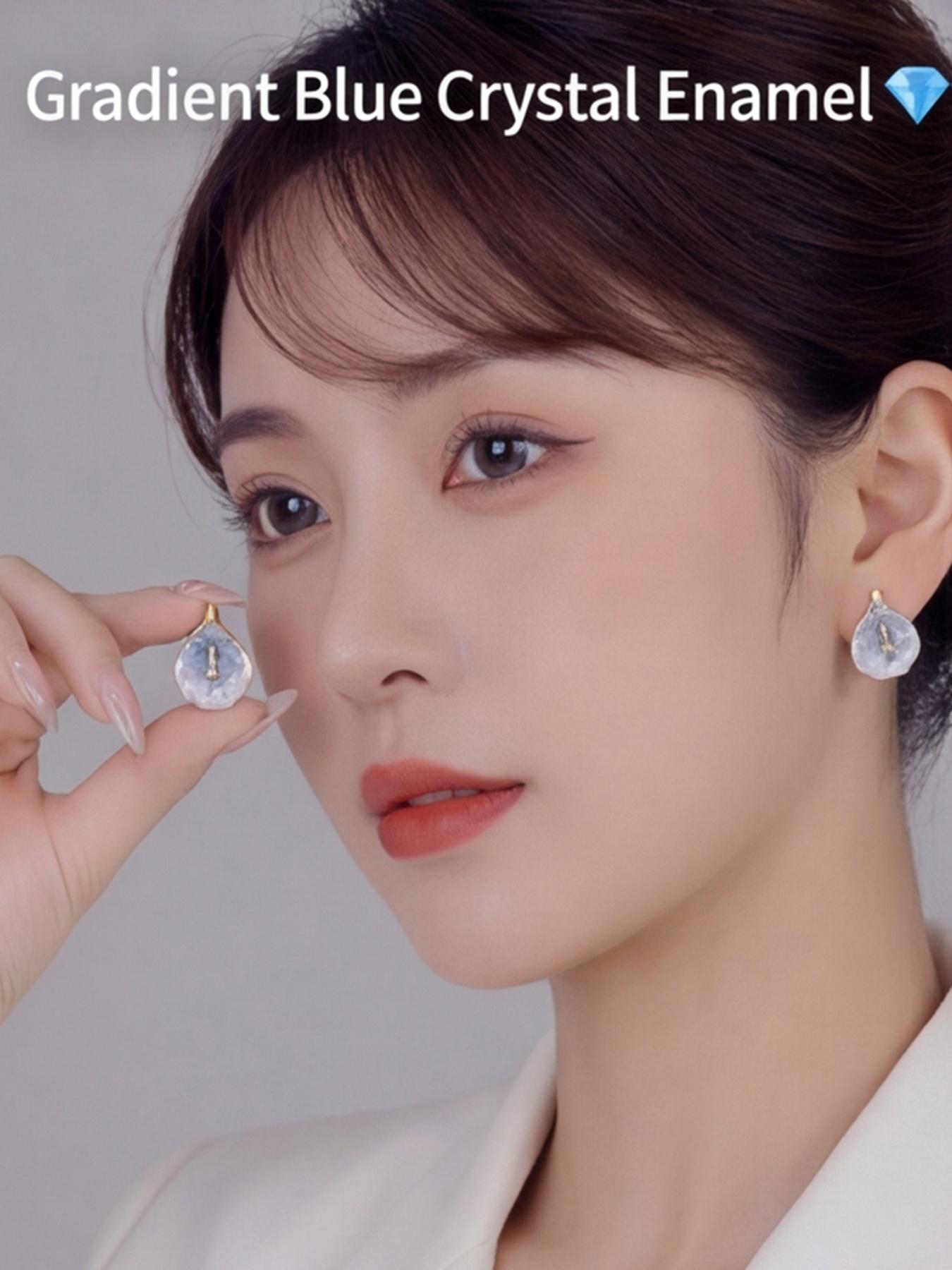 Women's Hypoallergenic Calla Lily Flower Stud Earrings, Gold Plated Gradient Blue Crystal Enamel Dainty Earrings, French Style Fashion Jewelry for Everyday Wear Wedding & Gift