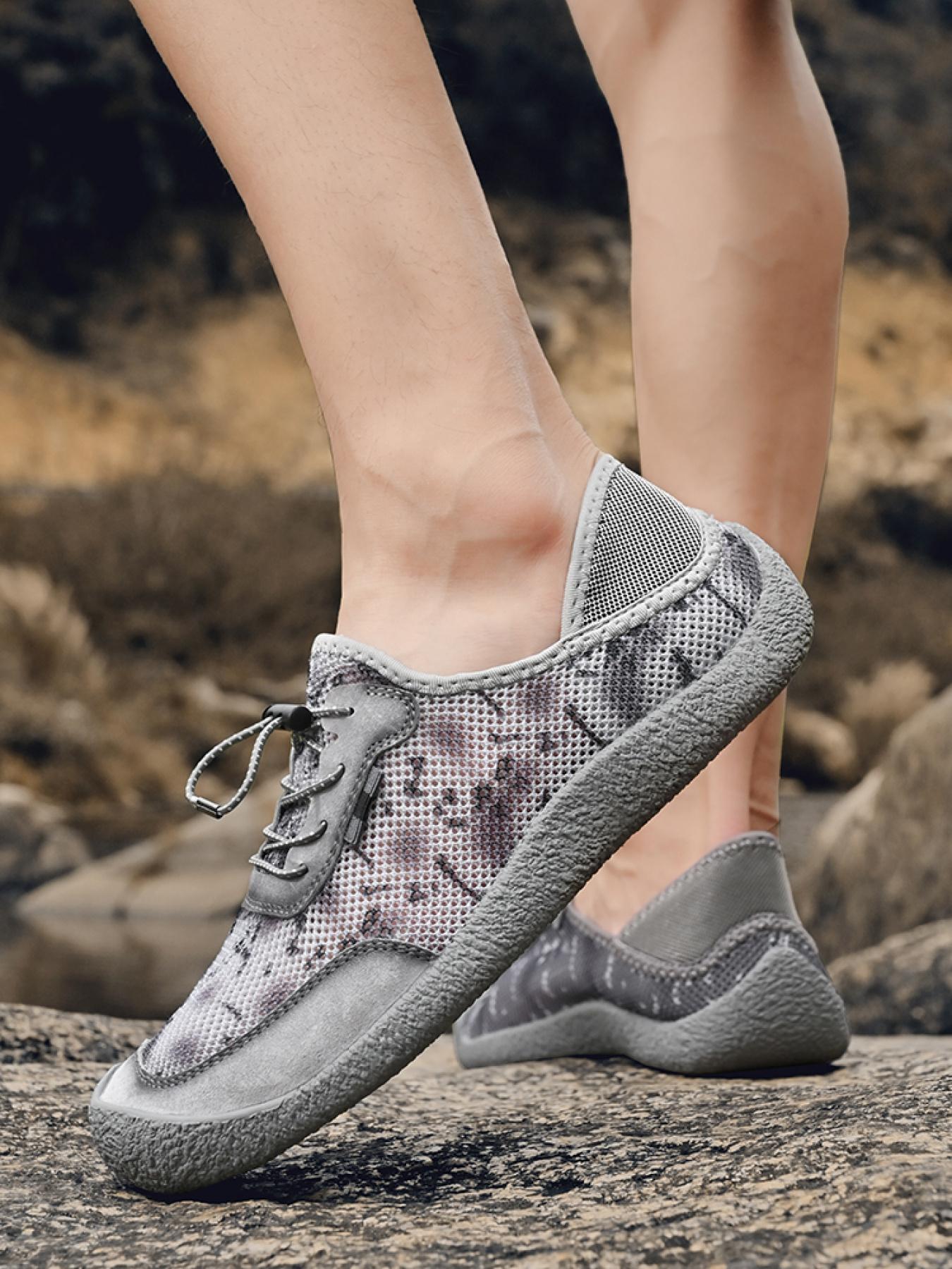 Men's Solid Color Mesh Breathable Outdoor Water Shoes Drawstring Two-Way Closed-Toe Sandals Non-Slip Wear-Resistant Soft Sole Hiking Shoes