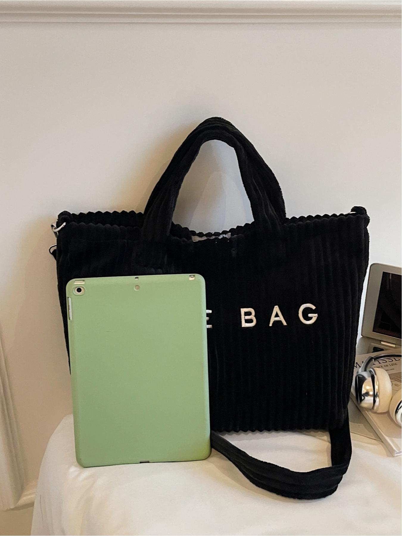 Relaxed fit, large capacity corduroy handbag, Crossbody Purses, casual crossbody bag, commuter shoulder bag, Hobo shoulder bag, tote bag, Casual Handbag Satchel. Suitable for commuting, shopping, leisure outings, work, etc.