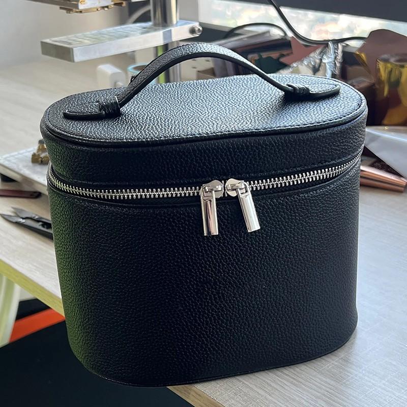 Large-capacity PU leather cosmetic box with internal storage box, customizable names and letters, travel portable makeup organizer bag