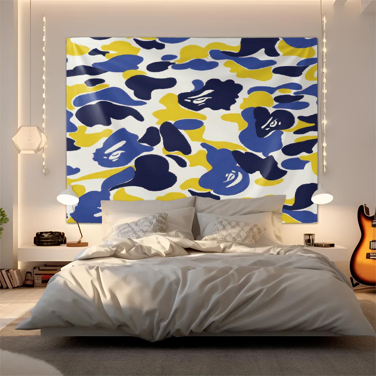 Camo Print Tapestry, Streetwear Style Wall Decor, Soft Fabric, Easy to Hang, Ideal for Background Decoration in Bedroom and Living Room for Trendy Youth, Perfect Gift for Family and Friends