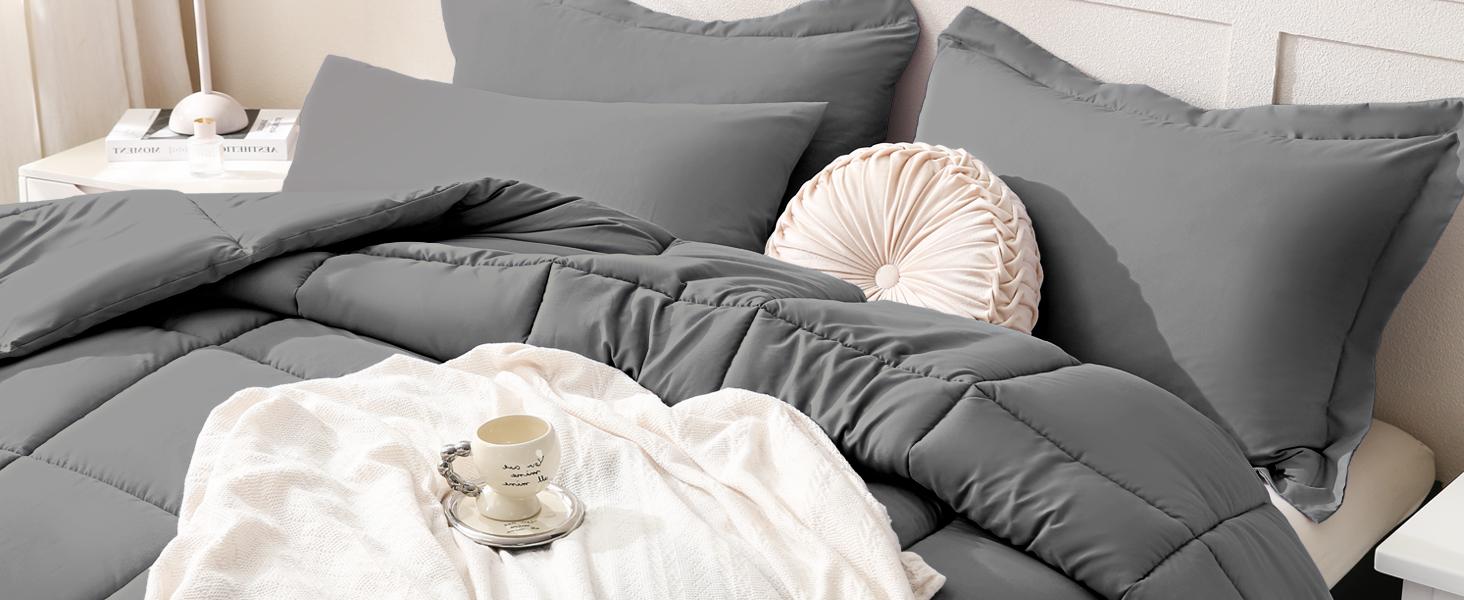 DOWNCOOL All Seasons 3pcs Light Weight Comforter set with Multi-colors, Quilted Duvet Set with corner tab, Hotel Bedding Comforter Set Machine Washable