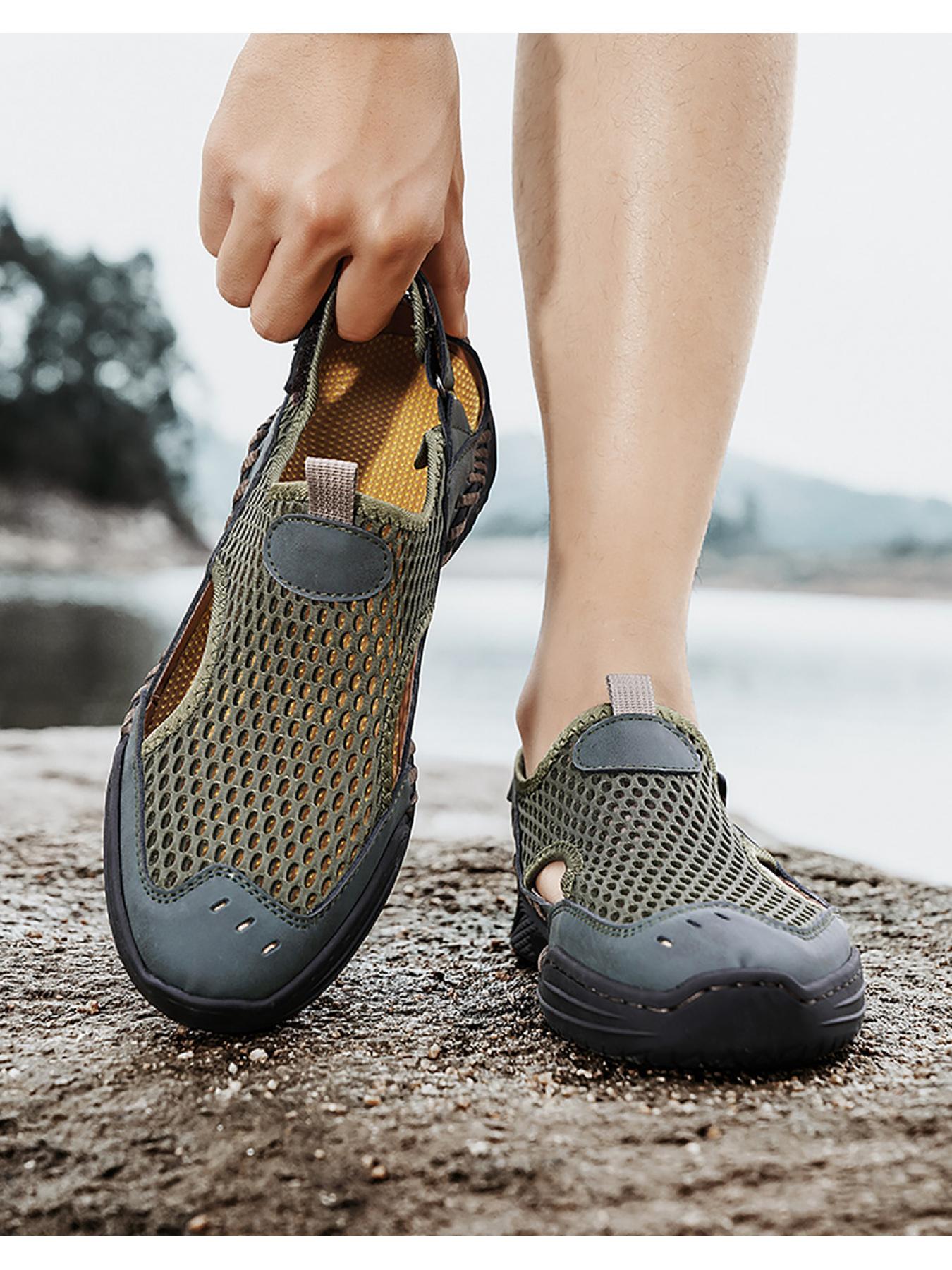 Men's Solid Color Mesh Breathable Closed-Toe Sandals, Hand-Stitched Soft Sole Water Shoes, Slip-On Casual Outdoor Beach Shoes