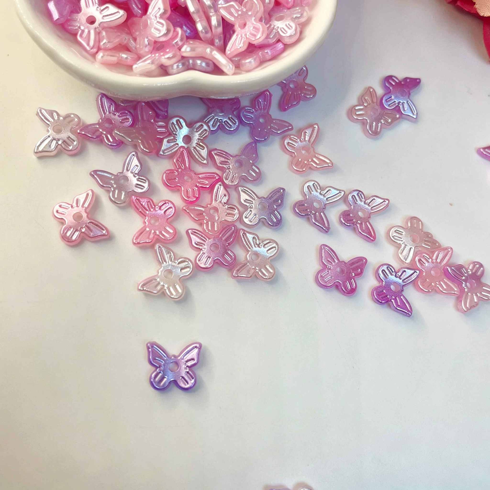 3200pcs DIY Headpiece Accessories, Dual Color Lustrous Butterfly Beads, Handmade Jewelry Materials, Craft Supplies for Creators