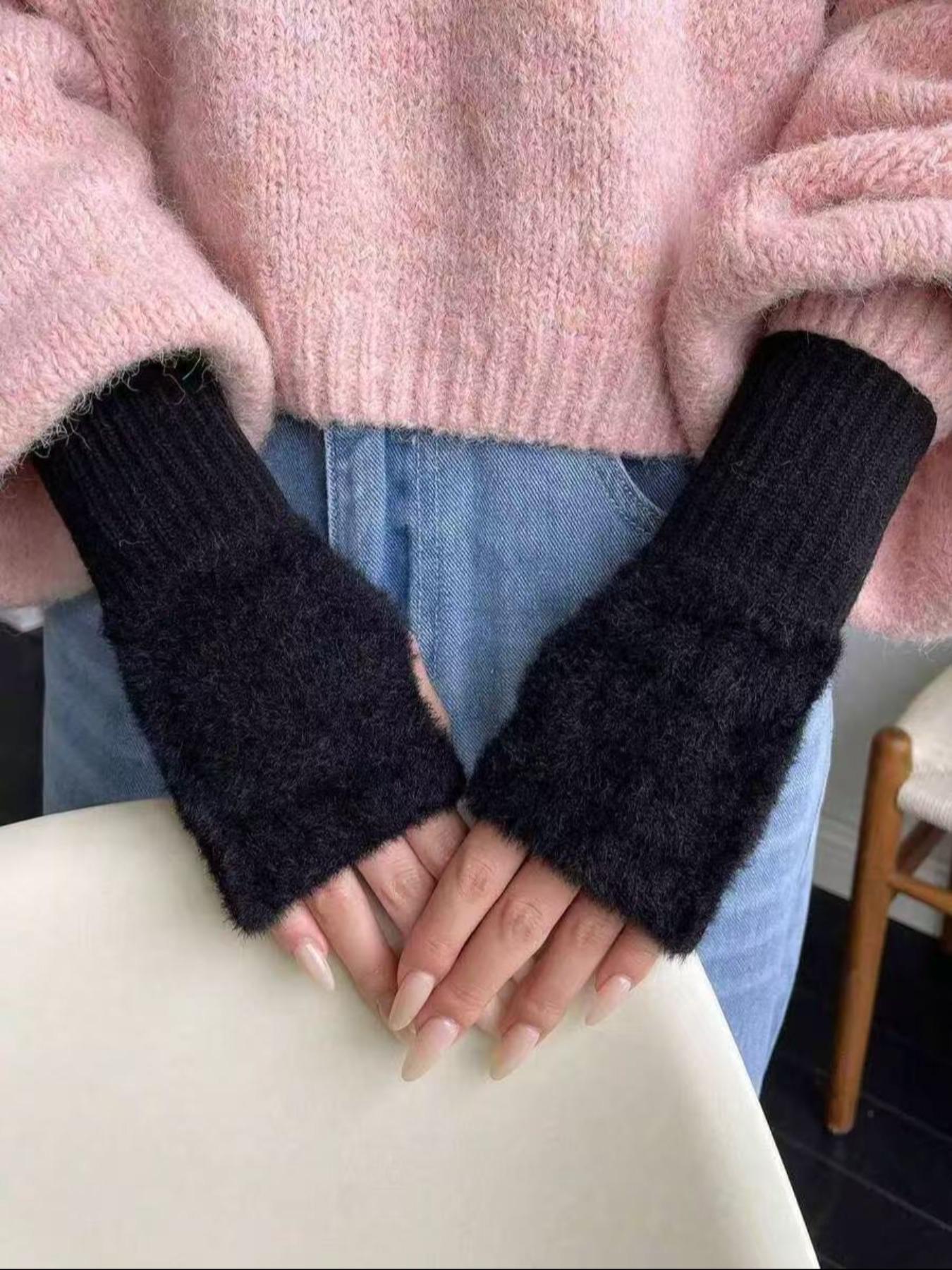 Unisex Fashion Fleece Knit Half Finger Fingerless Gloves, Soft Warm Non-Clunky, Perfect for Streetwear, Parties, Fall Winter Outdoor Use