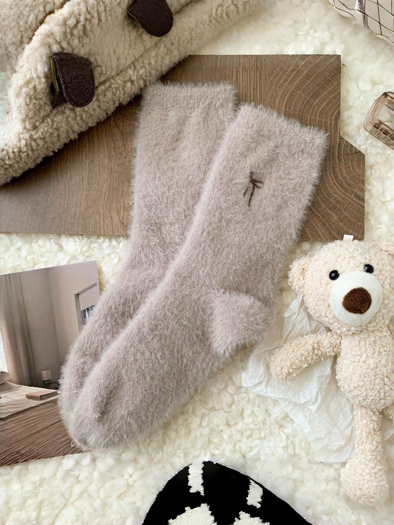 Women's Winter Imitation Mink Fur Bowknot Plush Socks, Vintage Mid-Calf Thick Warm Sleep Socks, Fitted Plain Design, Casual Comfy Socks