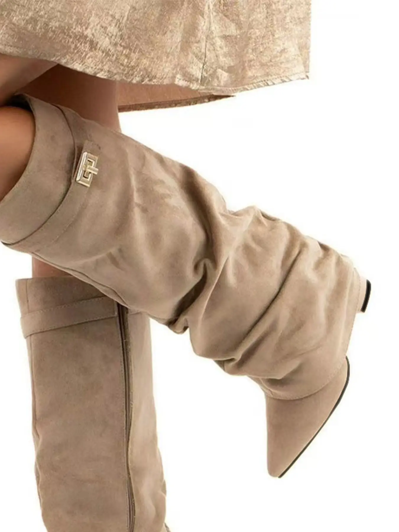 2026 Fall Winter New Sandal Suede Pointed Heel Metal Buckle Tie Side Zipper Fold over Knee Boots Women Two Colors, Slimming Western Style, Boots with Zipper