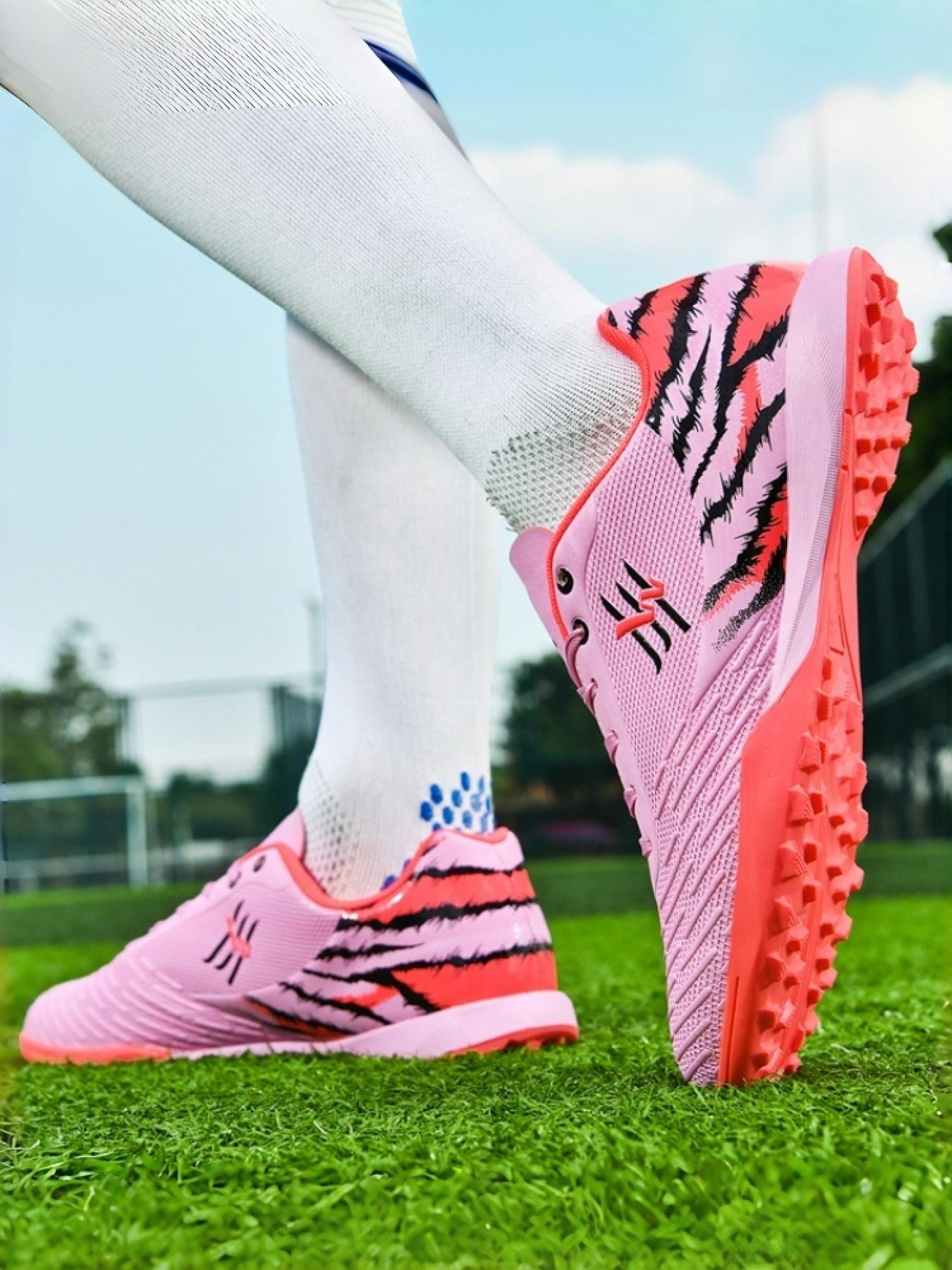 1 Pair Unisex Actual Combat Training Football Shoes TPU Rubber Anti-Slip Long & Short Studs Outsole Speed Up Anti-Slip Comfortable Wrap For Match And Training