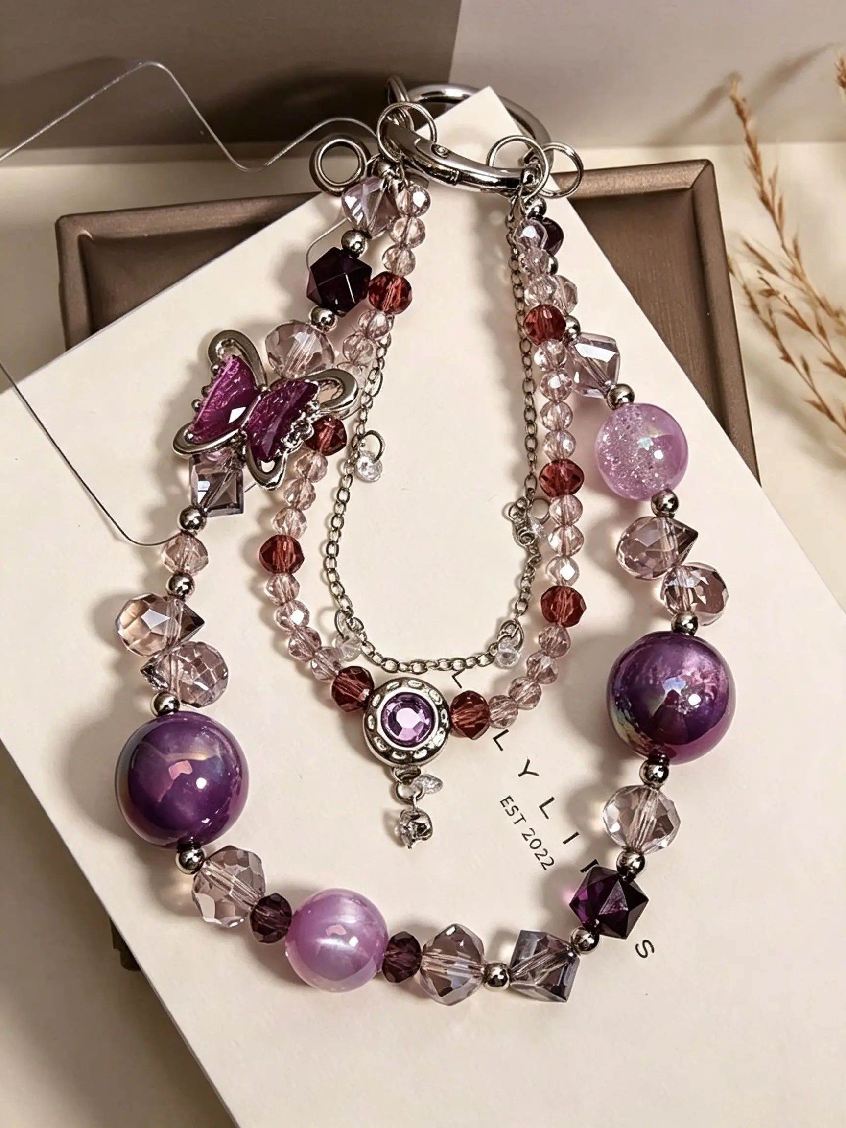 Butterfly Beaded Phone Chain Pendant, Elegant Fashion Accessory, High-End Heart Bag Charm, Phone Charms, Versatile Jewelry for All Occasions